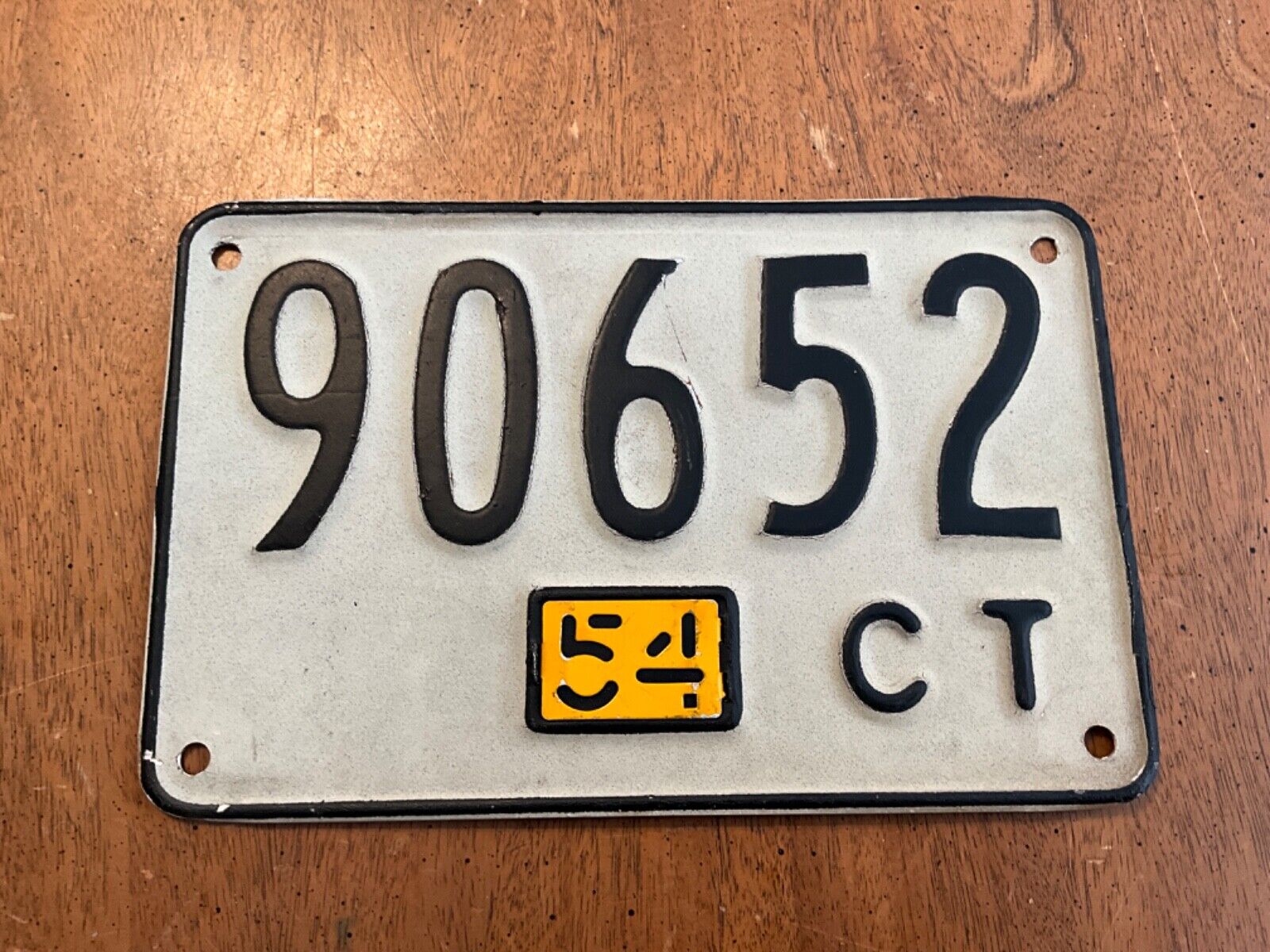1954 Connecticut License Plate Tag 90652