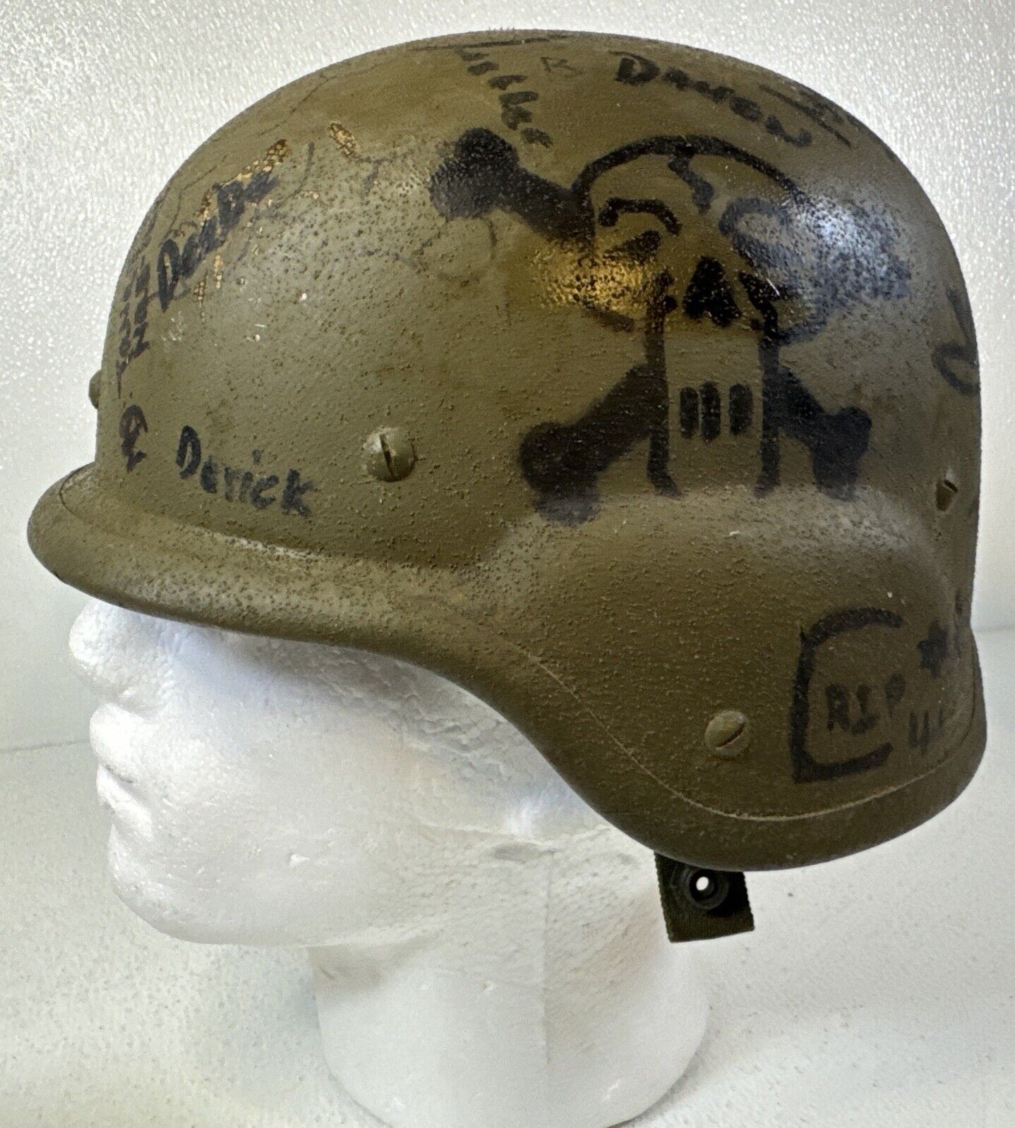 Vintage US Military Surplus PASGT Helmet Size Large - Made With Kevlar