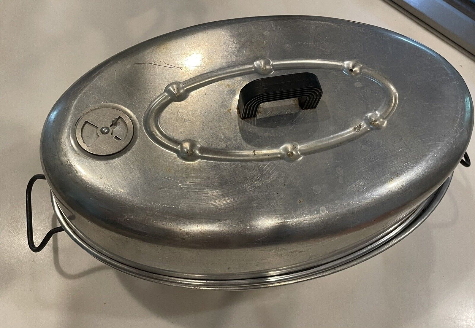 Vintage WEAR-EVER #5024 Aluminum Oval Roasting Pan 3 pc. - Vented Lid - Tray