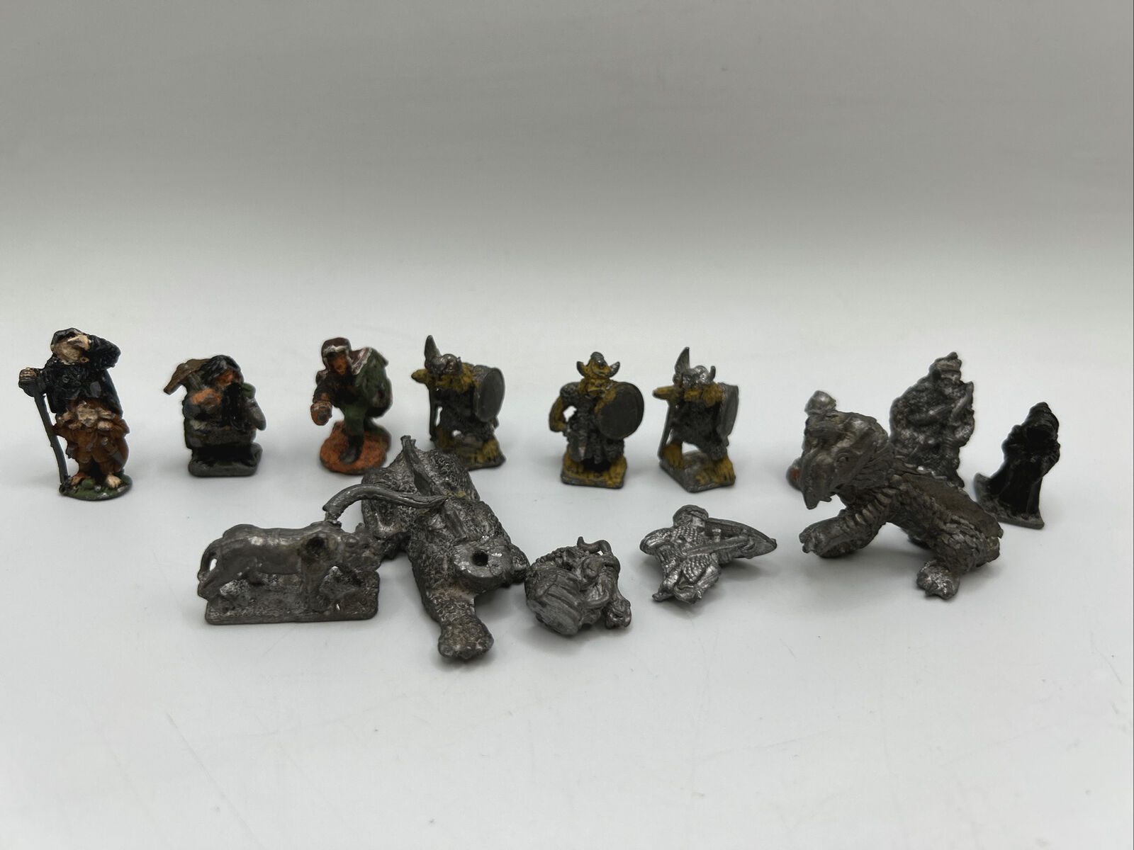Small Metal Pewter Silver Figures - Vikings Vintage - 13 Figures