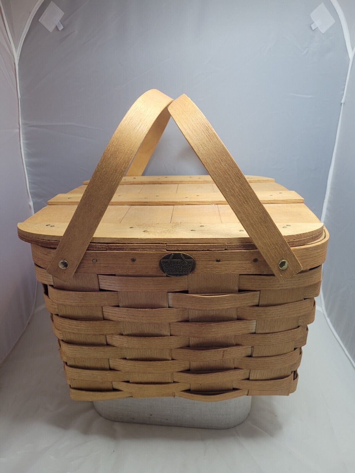 Vintage Peterboro Picnic Pie Basket with Wooden Lid 13\