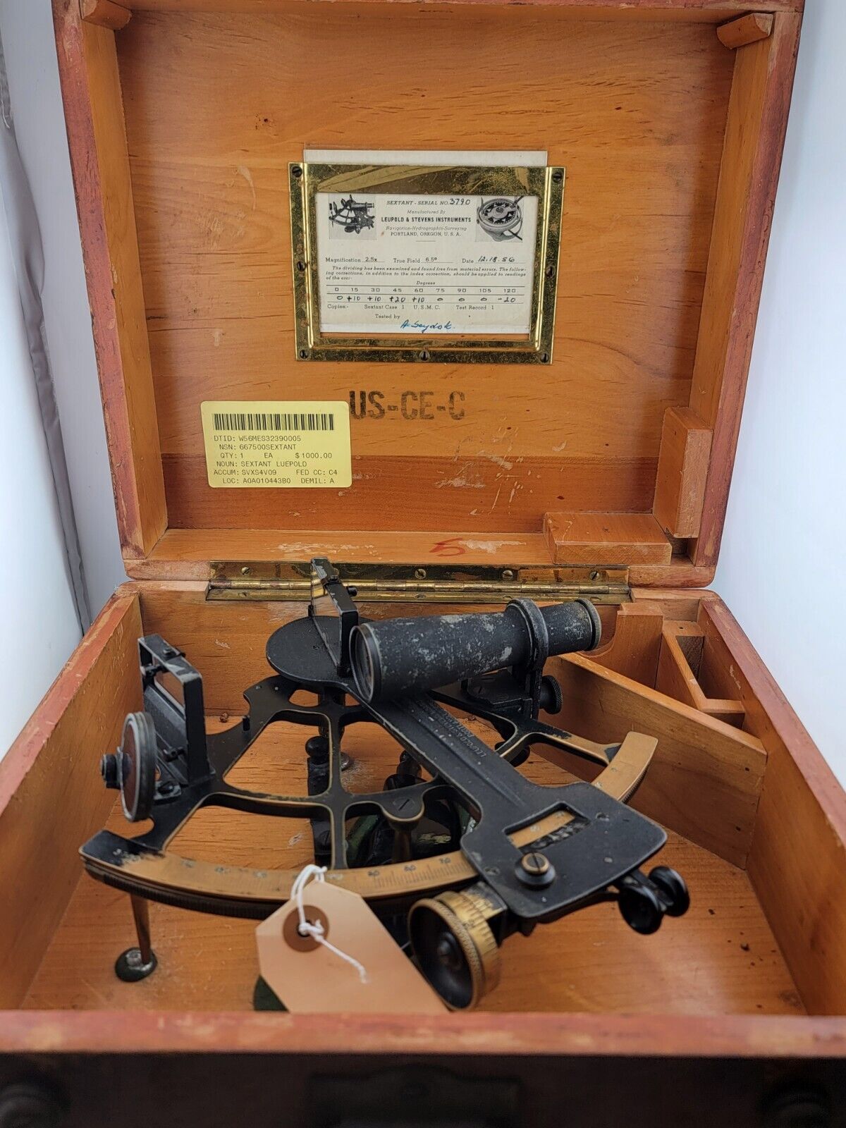 Leupold & Stevens Instruments 1945 WWII Sextant Naval Aviator Seaman Collector