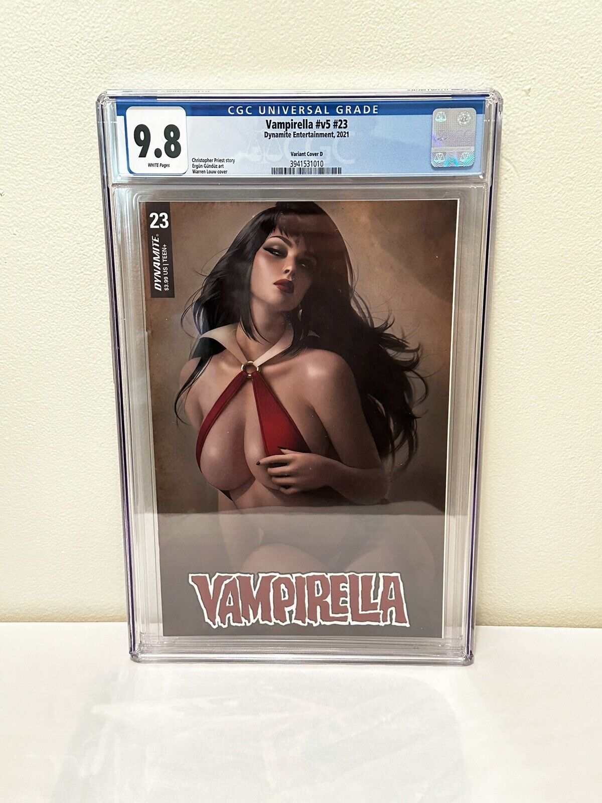 Vampirella Issue #v5 #23 2021, CGC 9.8, Louw Cover, Variant Cover D,