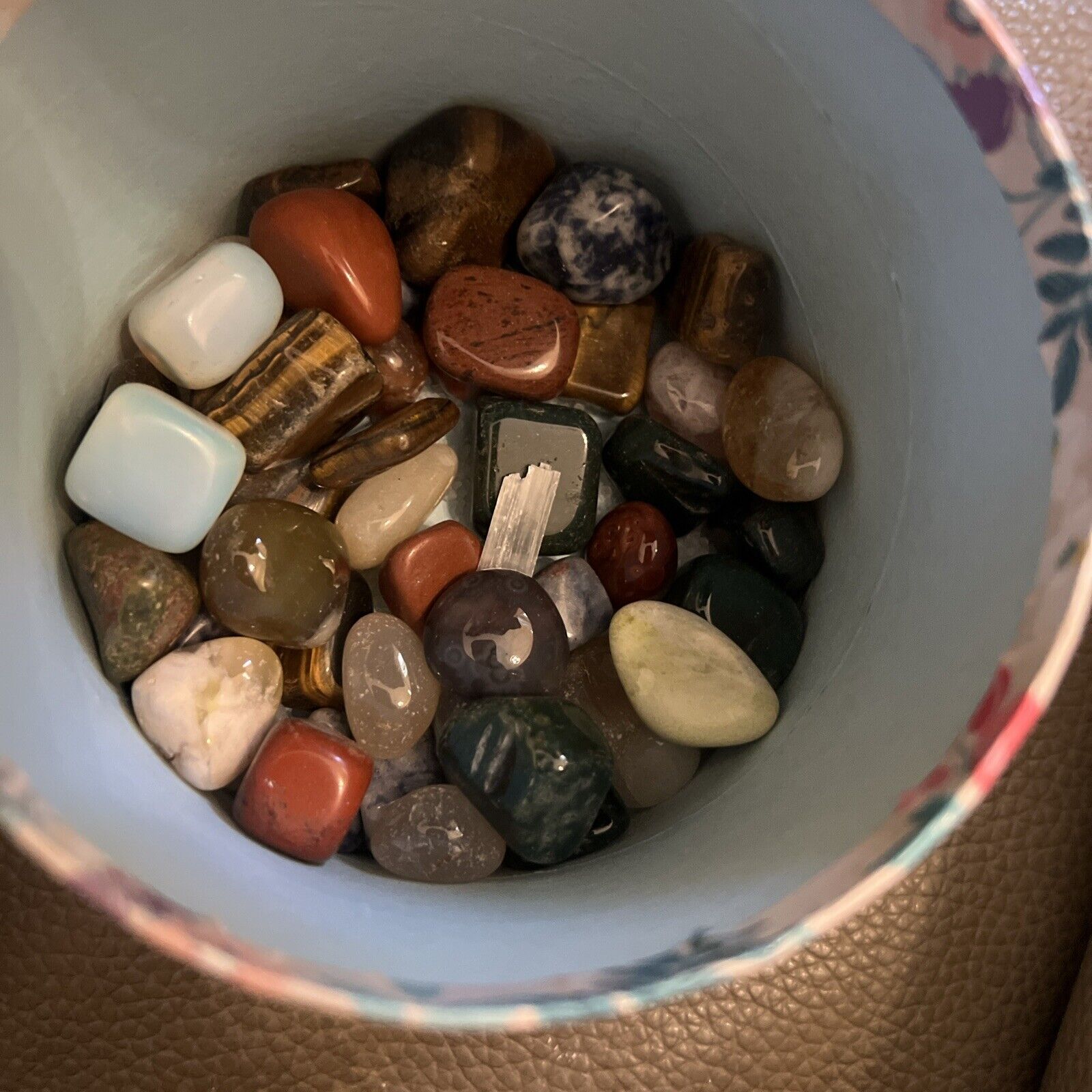 Chakra Tumbled Stones Set with Box Polished Healing Crystals Lot Of  50 Plus