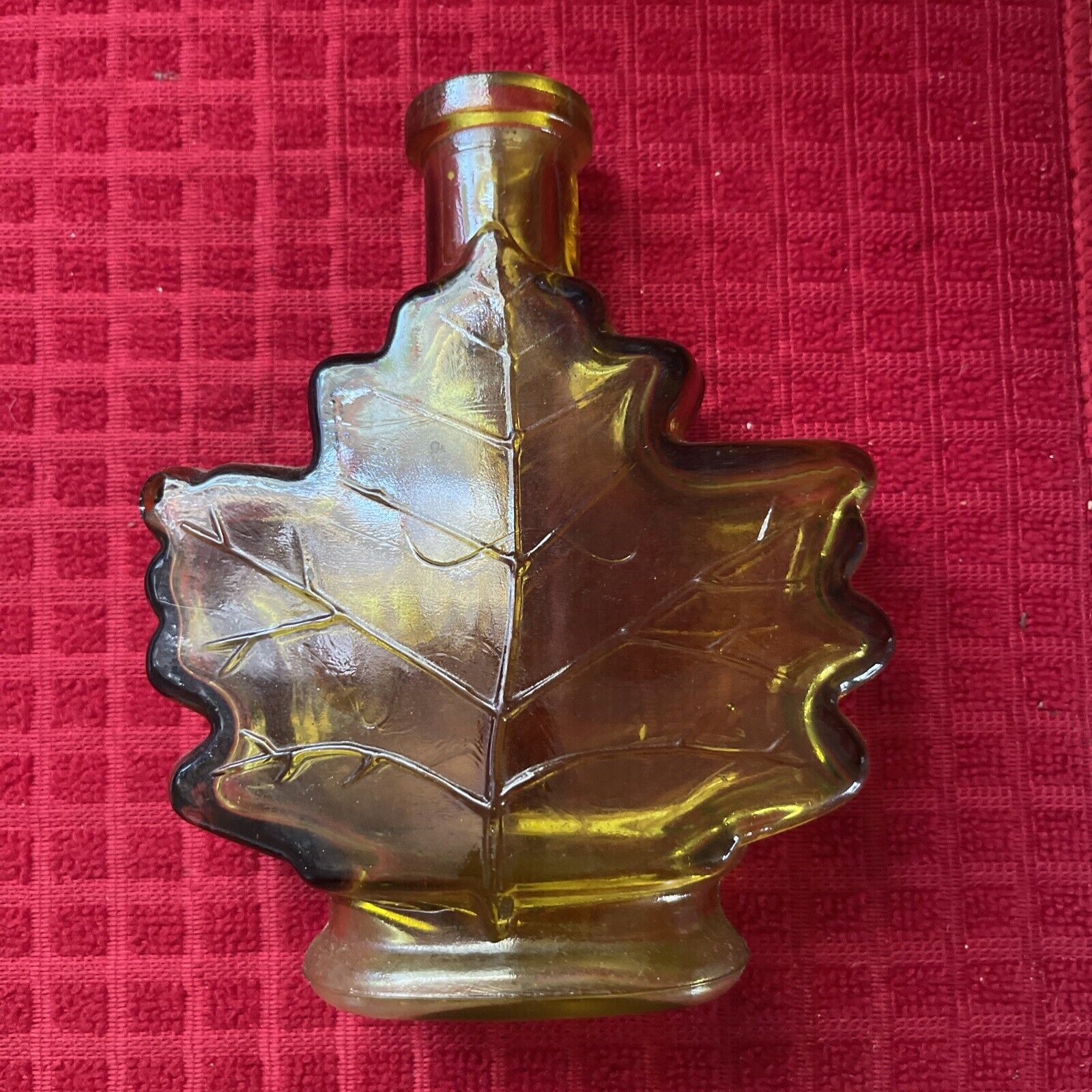 Pier One Gold Maple Leaf 6” Tall Glass Vase. RETIRED