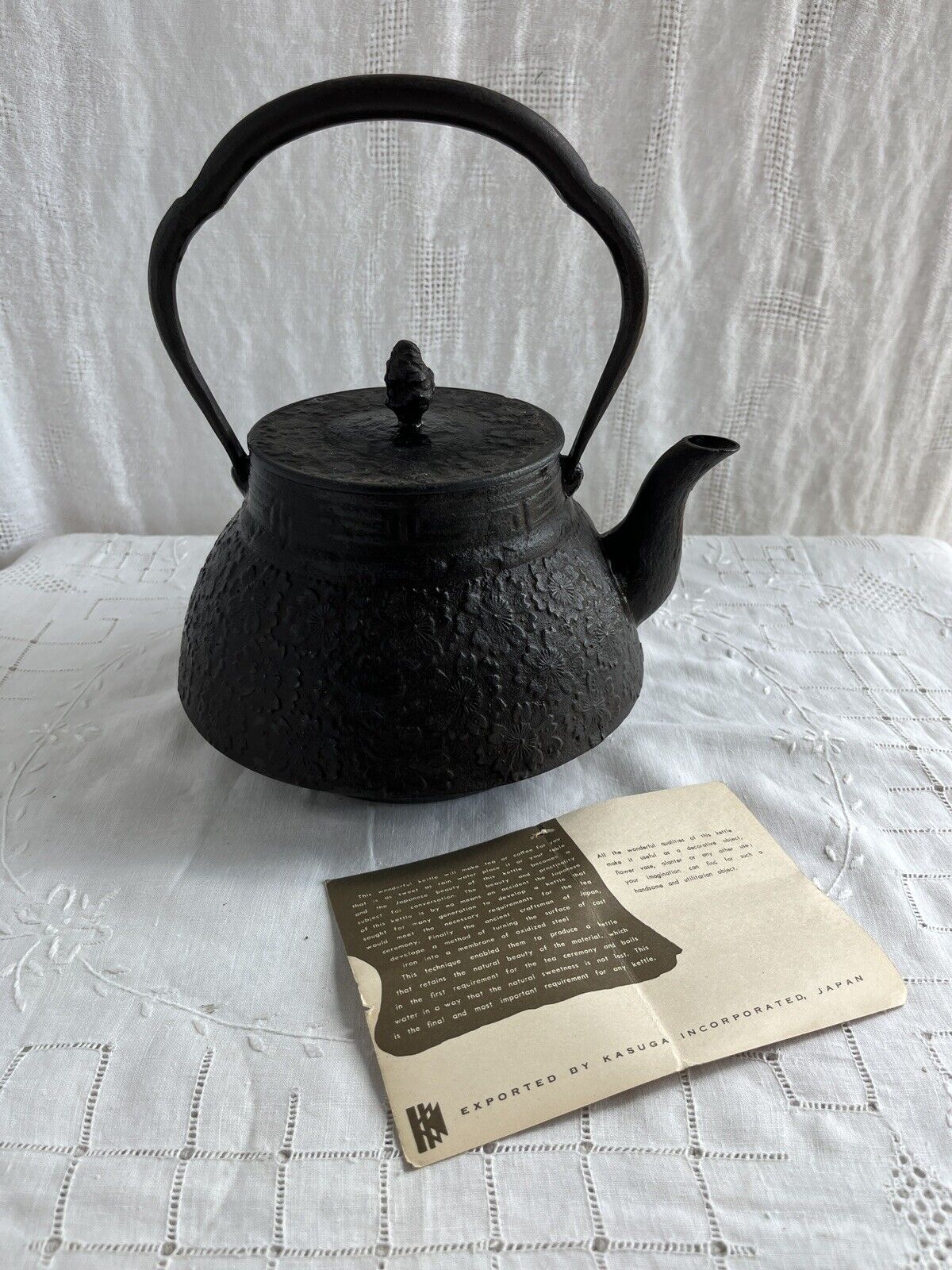 New vintage Japanese cast iron tea kettle