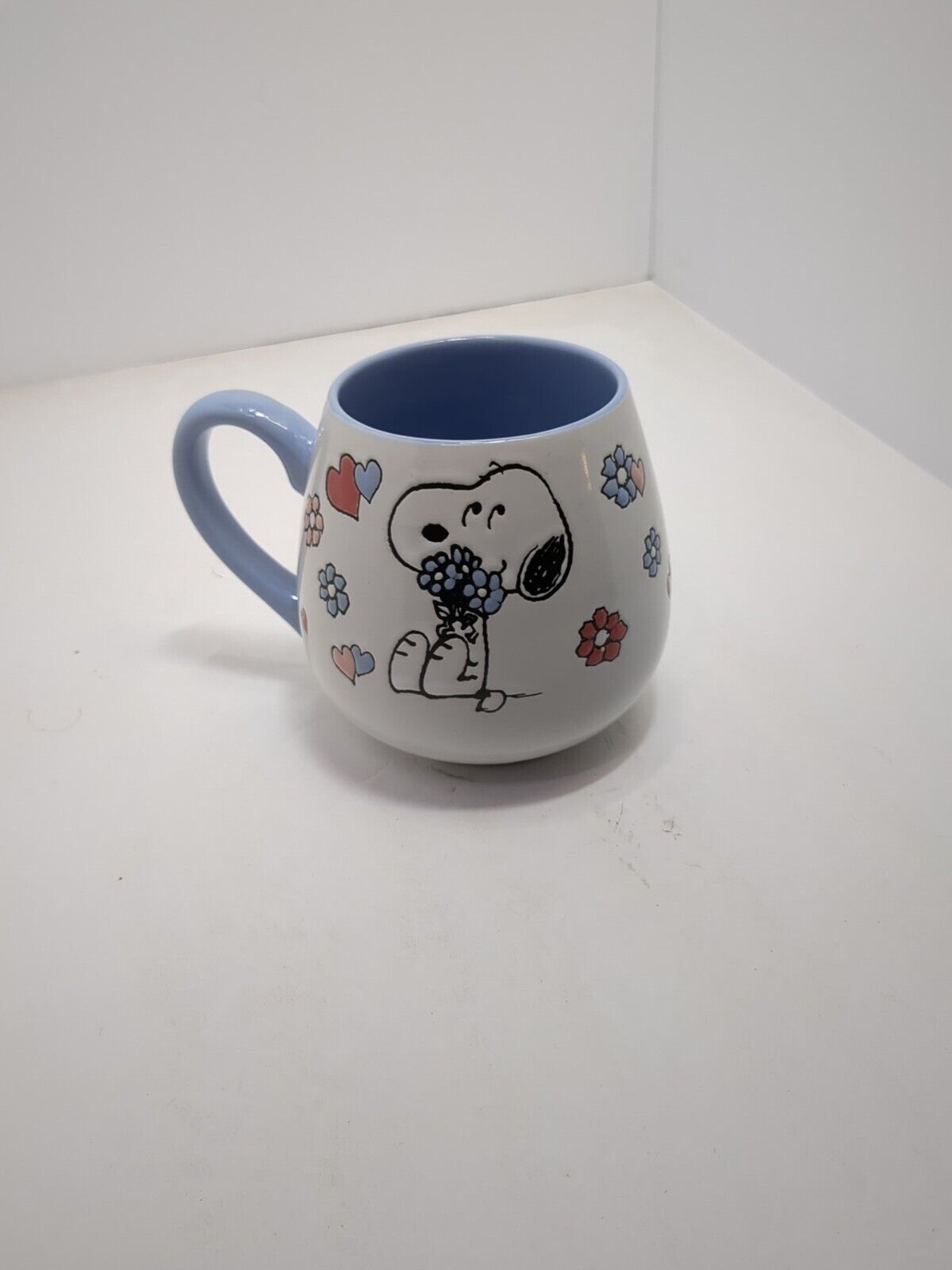 Large Coffee Mug. Snoopy And Woodstock With Colorful Flowers And Hearts Blue