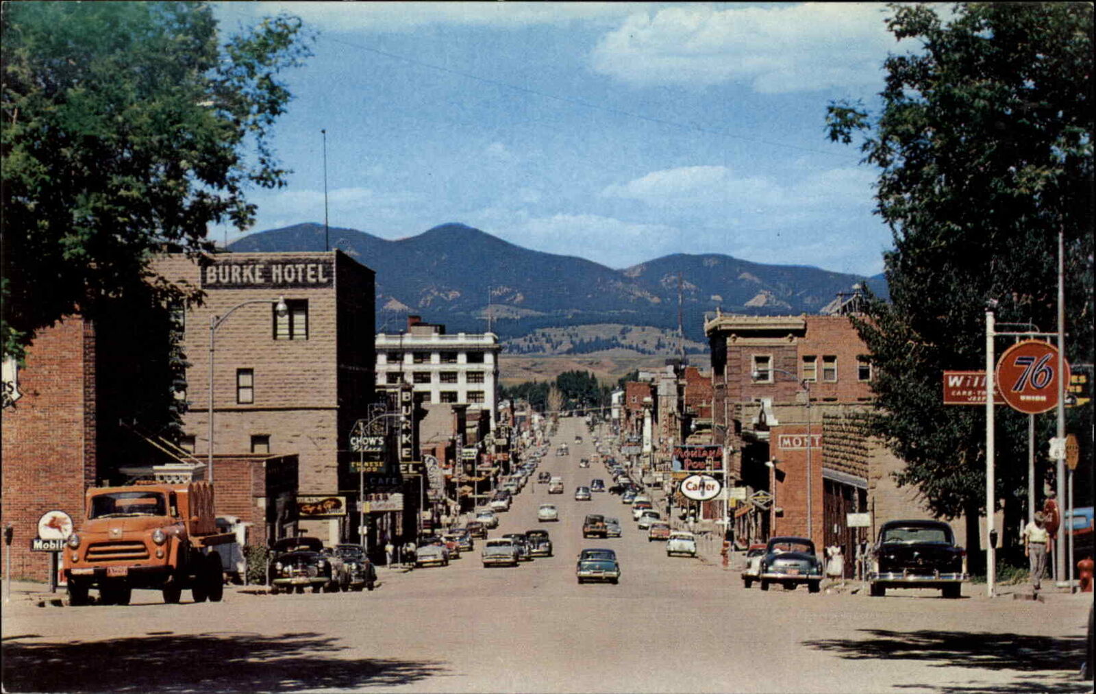 Lewistown Montana MT Street Scene Truck c1950s Postcard
