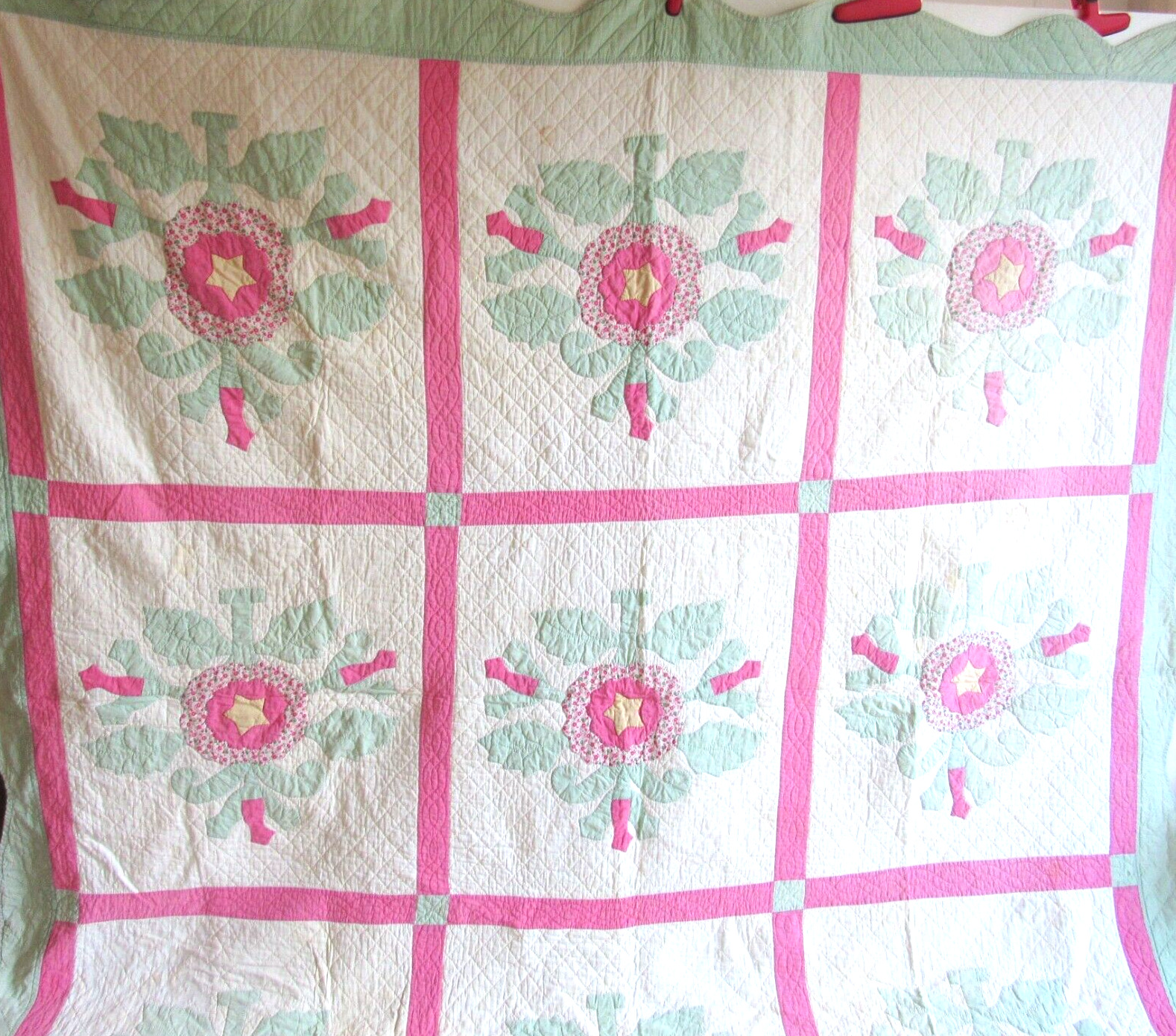Vtg Quilt Hand Appliqued Quilted Flower Leaves Green Pink 76 x 82 in Scallop