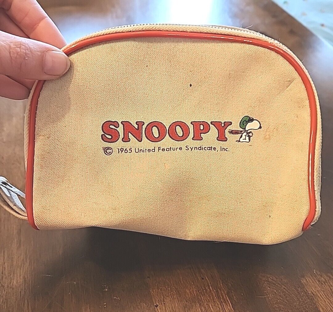 Vtg 1965 Snoopy Keep \'Em Flying Bag Toiletry Travel Cosmetic Zipper Pouch Peanut