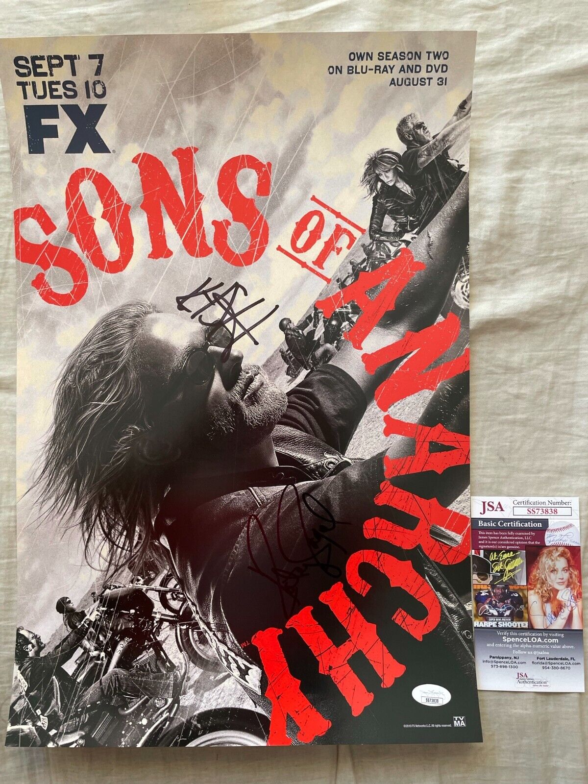 Katey Sagal Kurt Sutter autographed signed Sons of Anarchy 2010 SDCC poster JSA
