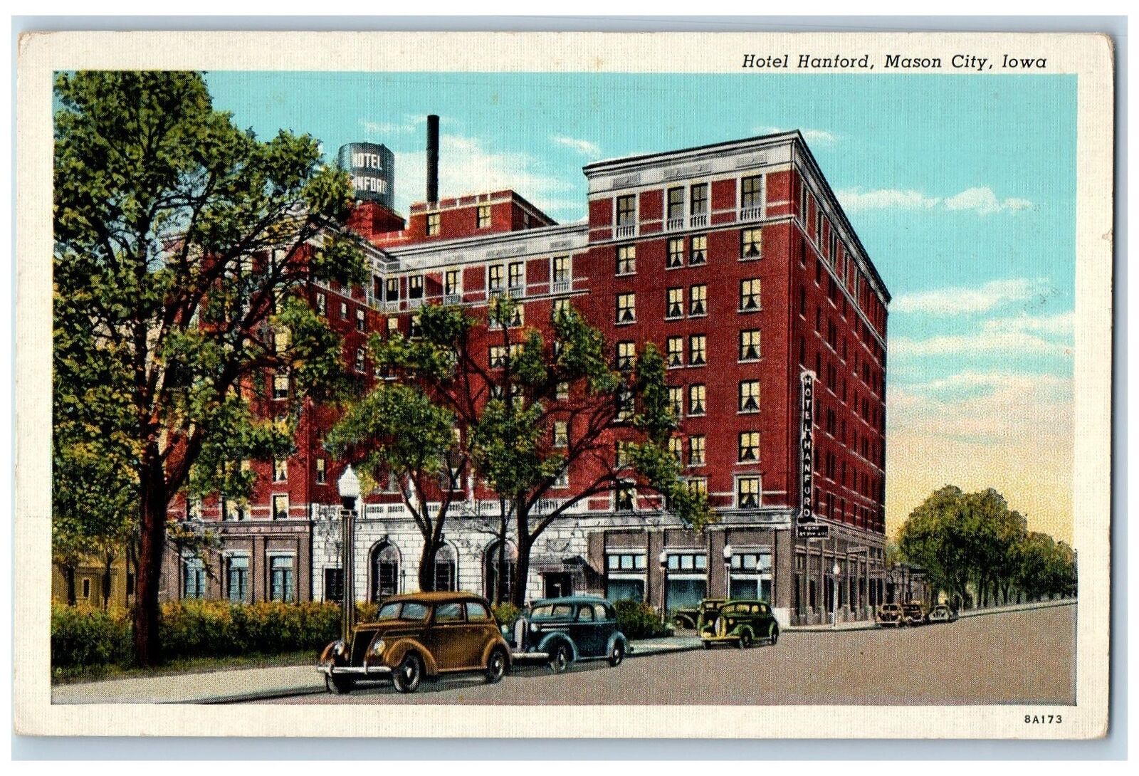 Mason City Iowa IA Postcard Hotel Hanford Building Exterior c1940\'s Vintage Cars