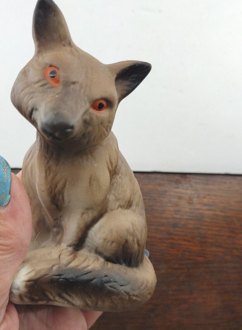 Vtg Fox Figurine, GOT etched on Bottom,  stamped  source china. unique eyes 👀