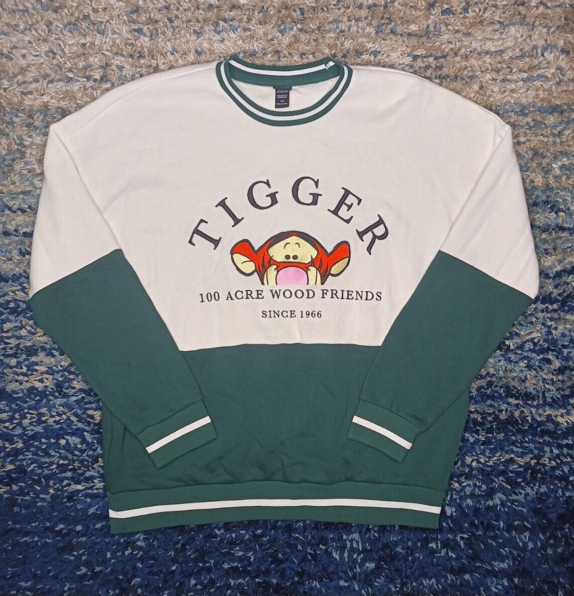 Retro Disney Tigger Sweatshirt Crewneck Embroidered Mens Large 