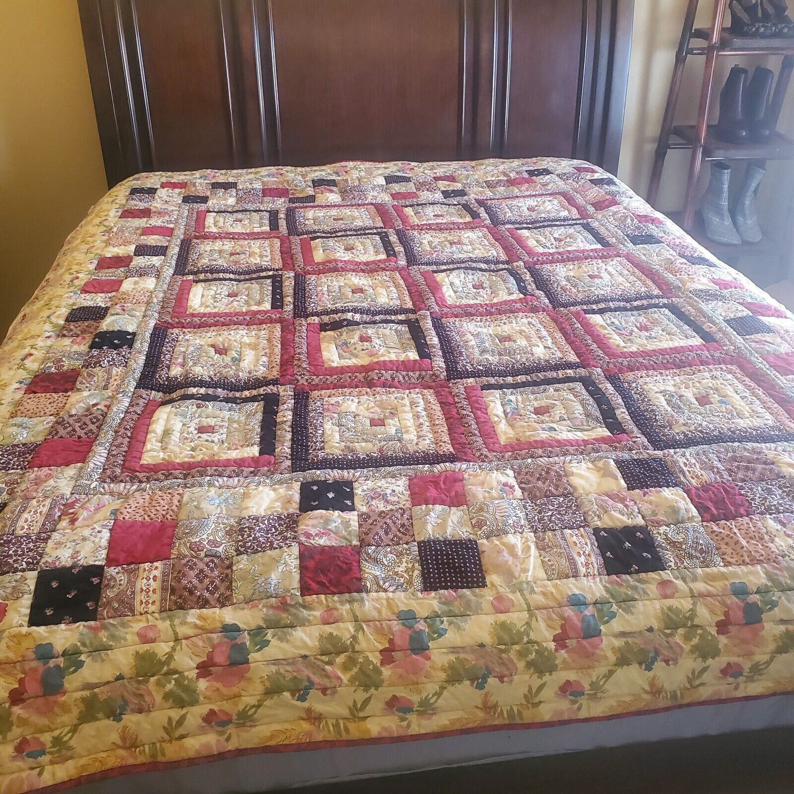 LNT Log Cabin Block/ Sunshine and Shadow Pattern / twin size quilt hand crafted