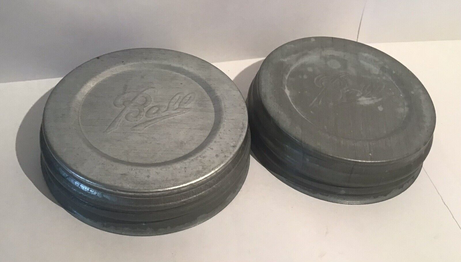 2 Vintage Ball Wide Mouth Zinc Mason Canning Jar Lids White Glass Liner ~ Unused