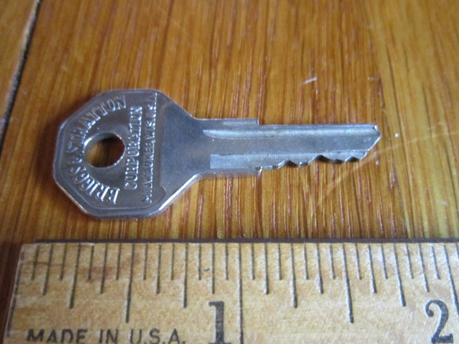 Vintage Key Briggs & Stratton Small Old Collectible 