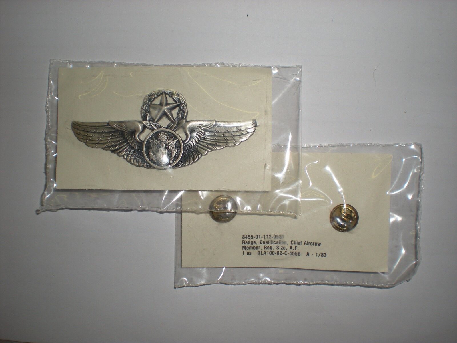 USAF CHIEF AIRCREW WINGS BADGE - FULL SIZE - SILVER OXIDIZED - MINT ON CARD