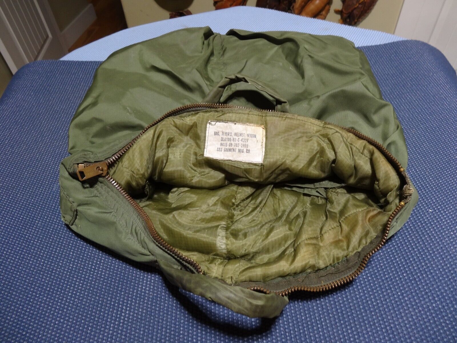 1982 US Air Force Flyer’s Helmet Bag 8415-00-782-2989 Army Green Nylon