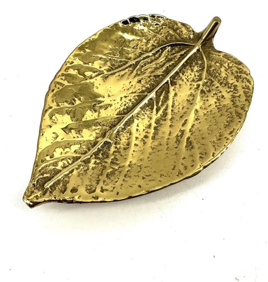 Vintage Virginia Metalcrafters Paper Mulberry Leaf Brass Trinket Dish CW-27 1948
