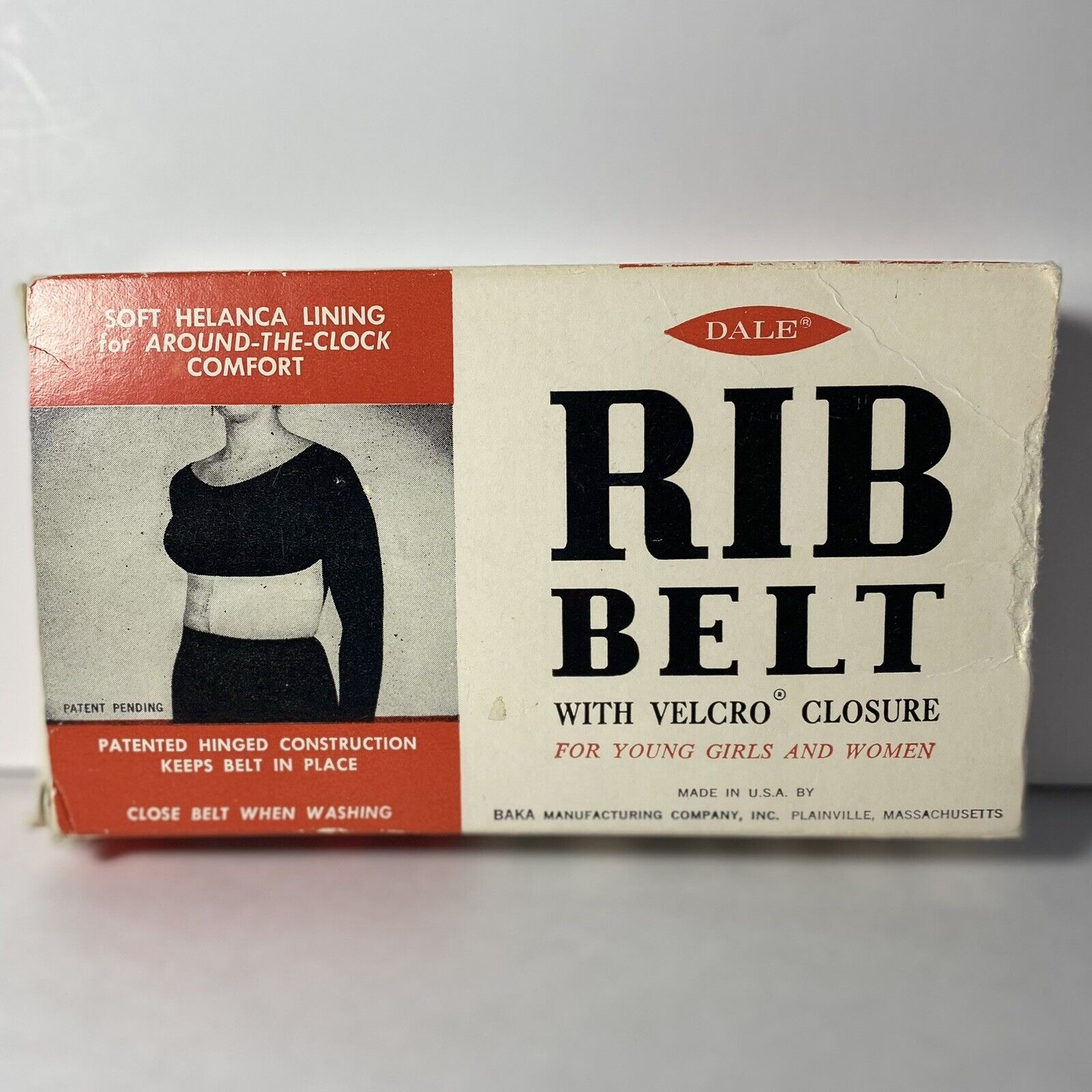 Vintage Dale Rib Belt With Distressed Box Medical Collectible