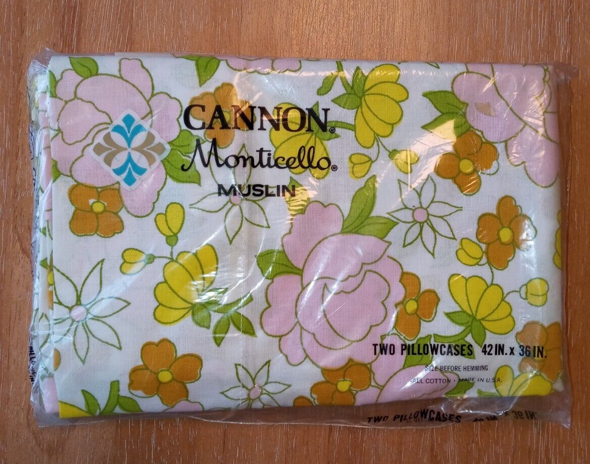 Vintage Cannon Monticello Pillowcases Groovy Flower Power Pair New Old Stock