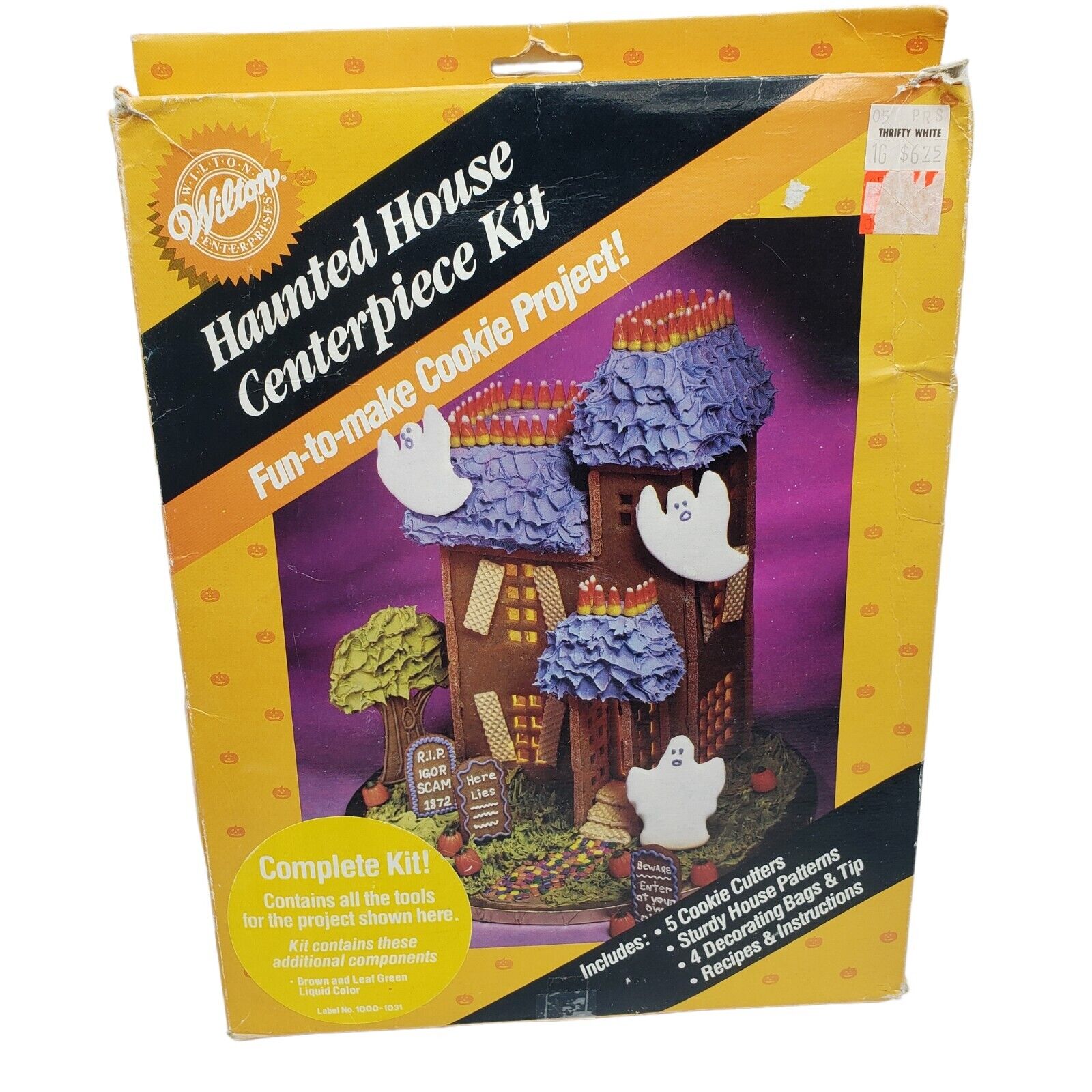 Vintage Wilton Halloween HAUNTED HOUSE CENTERPIECE Kit Decoration Cookie Cutters