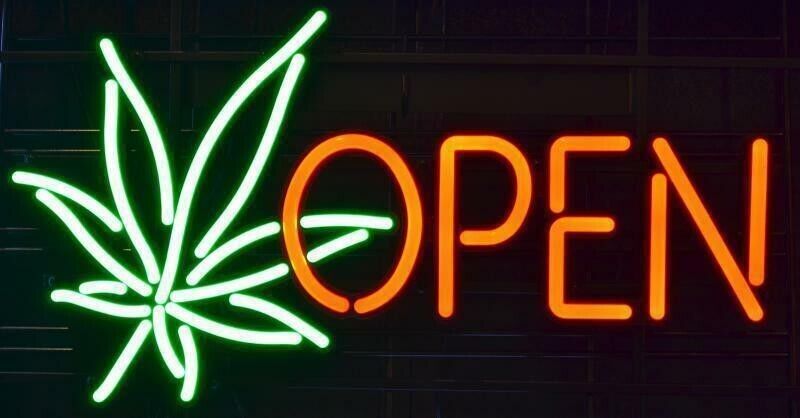 New Marijuana Open Leaf Weed Neon Sign 20\
