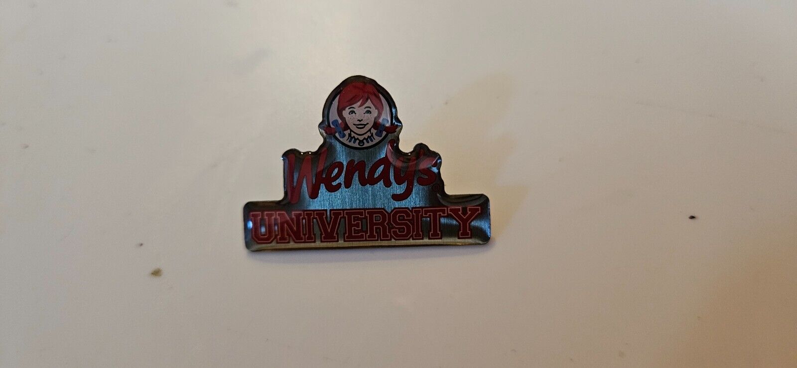 VINTAGE - Wendy\'s University Enamel Pin