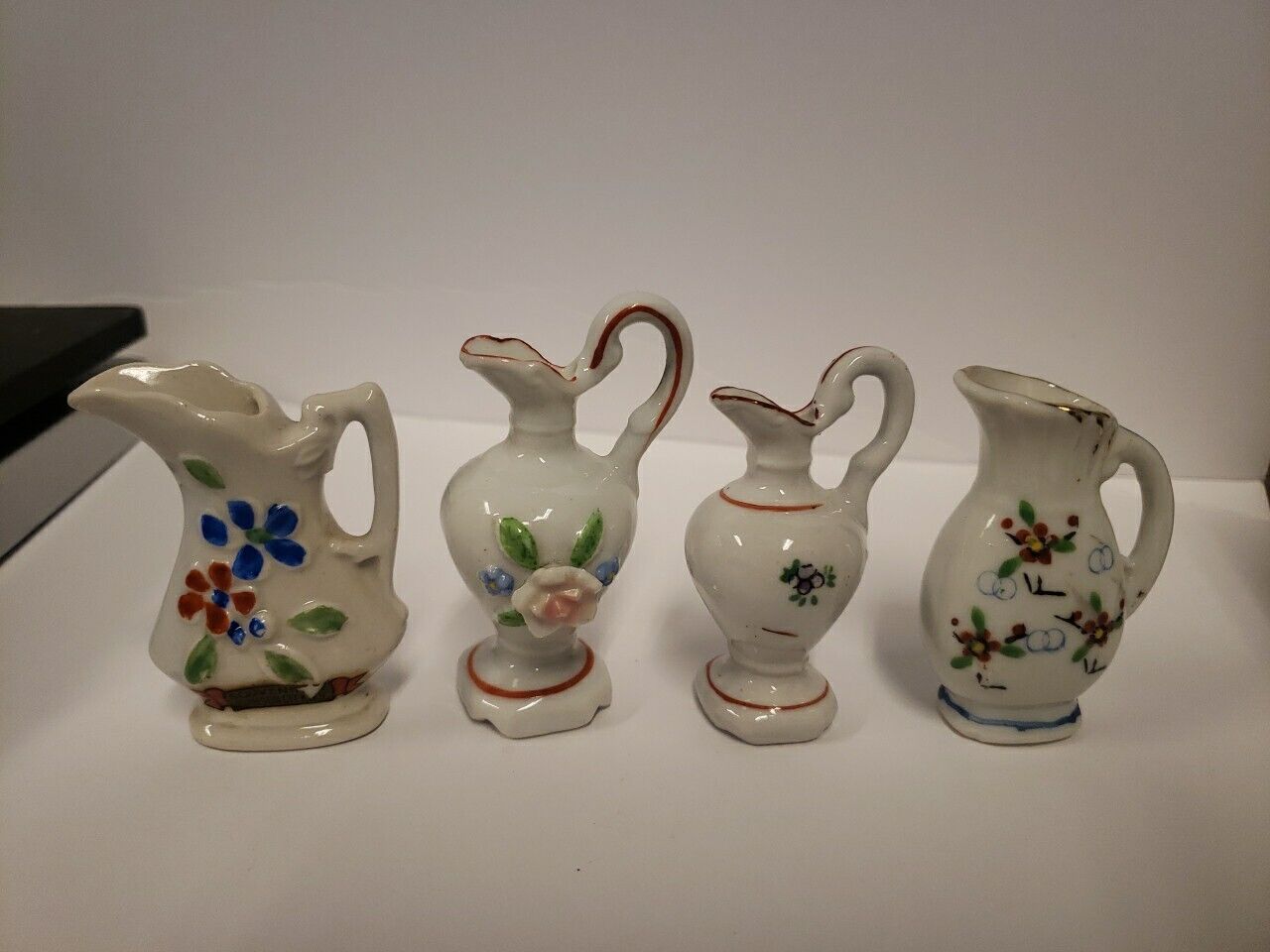 SET OF 4 MADE IN OCCUPIED JAPAN MINIATURE PITCHER Doll House LOT ROSES SOUVENIR 
