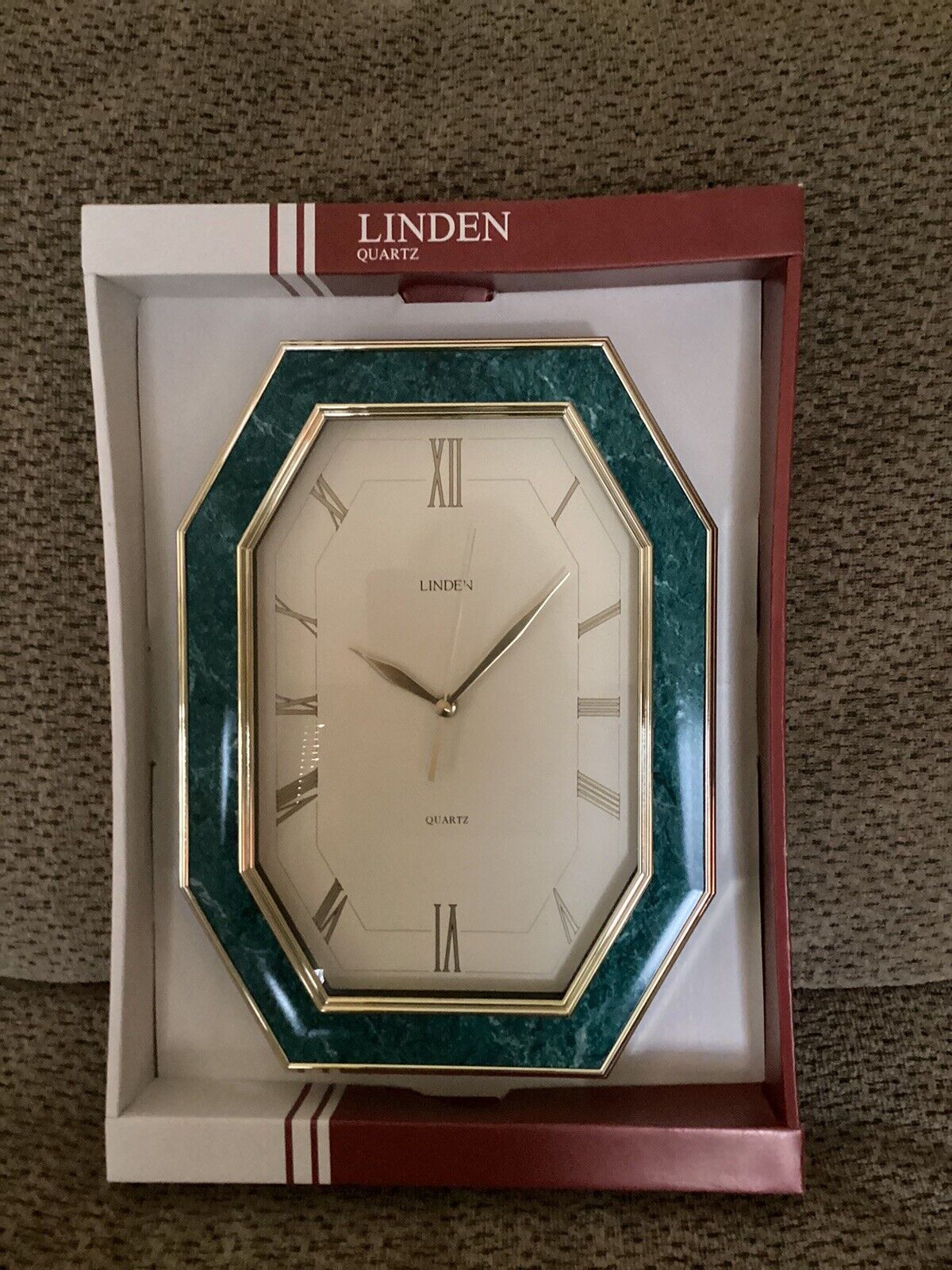 Vintage Linden Quartz Wall Clock Marble Look New Old Stock 13.25”x9.75”