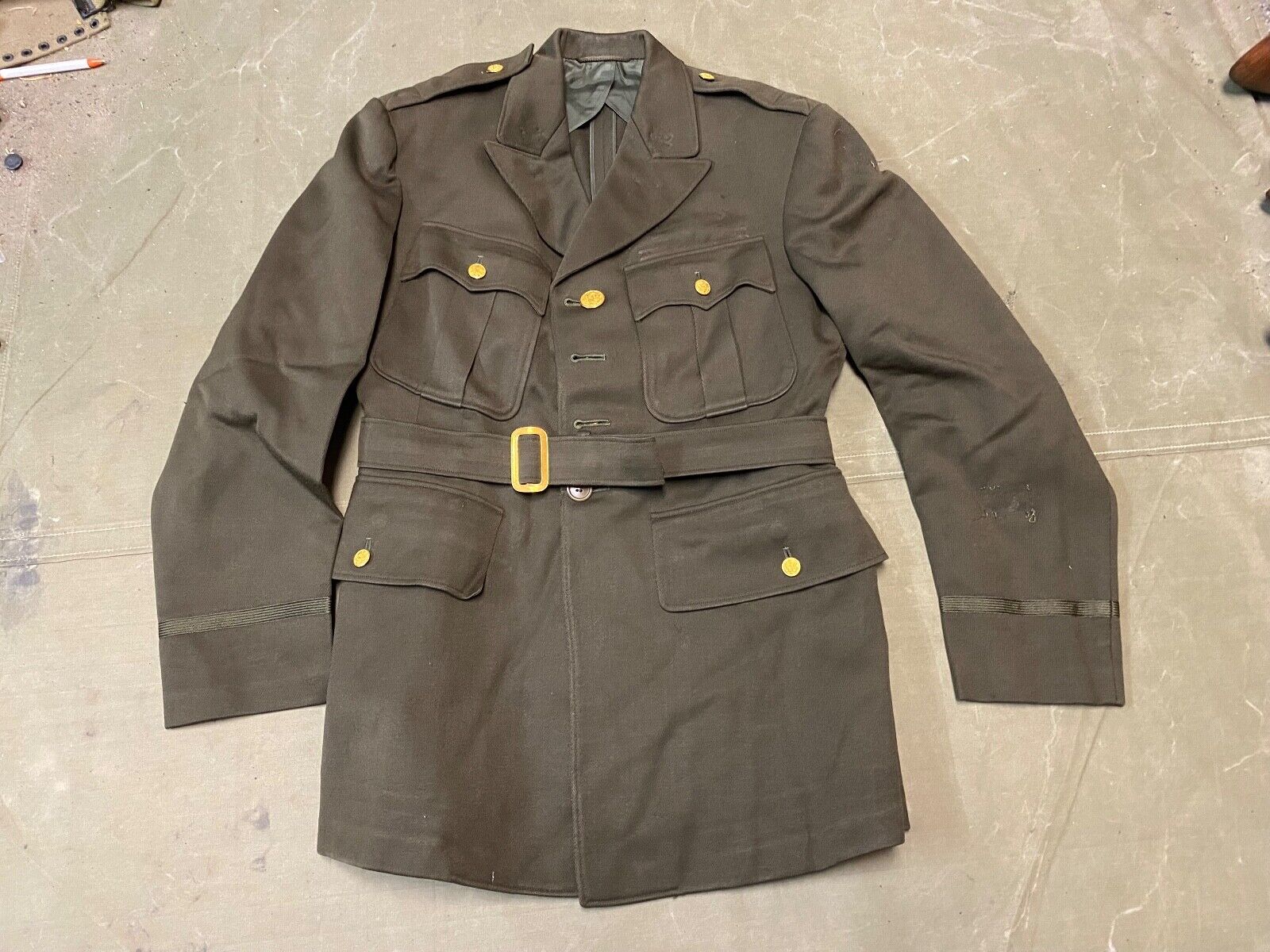 ORIGINAL WWII US ARMY OFFICER CLASS A DRESS JACKET- SMALL 38R
