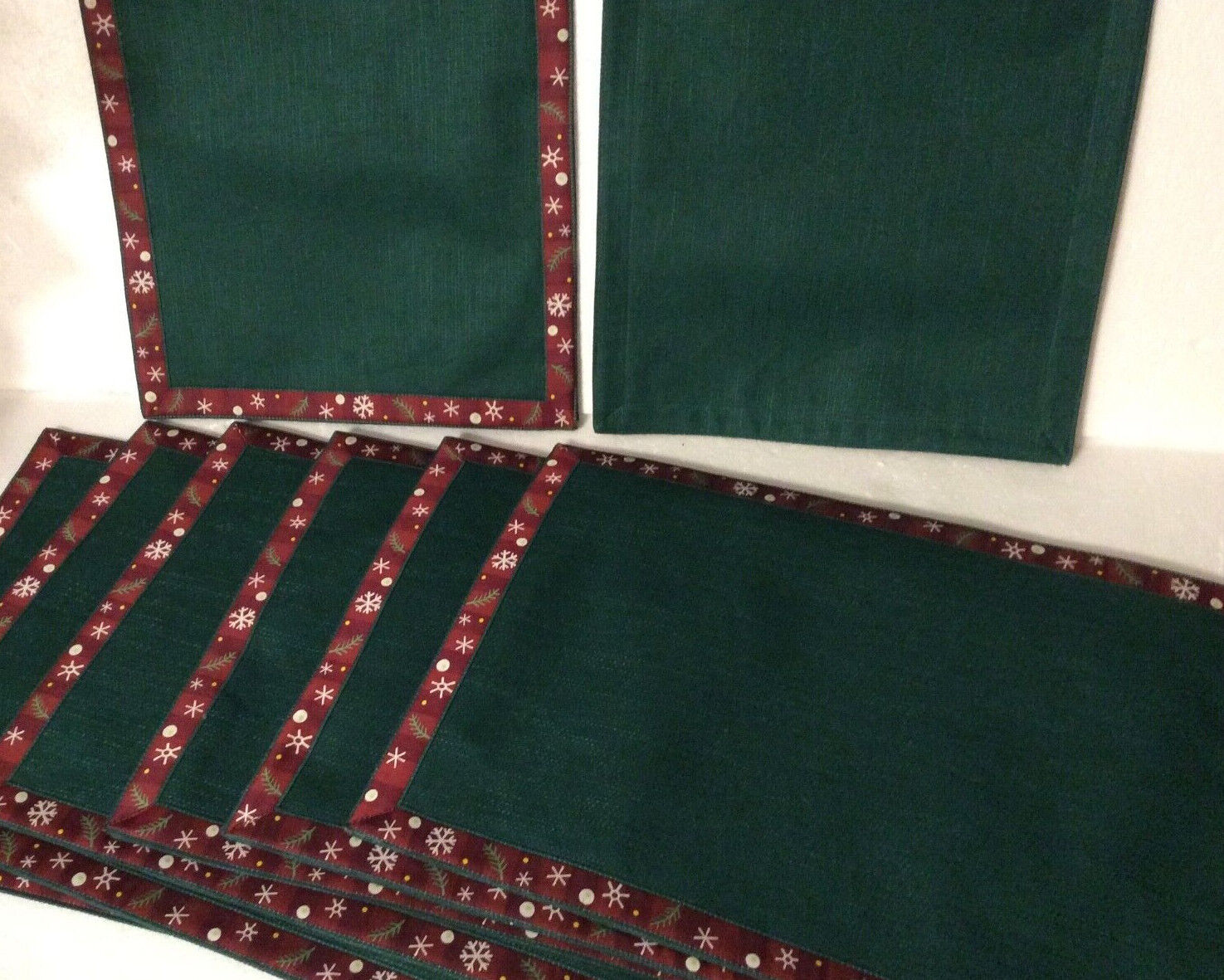 Longaberger 6 Used Placemats Christmas with Snowflake Trim Reverse to IVY 