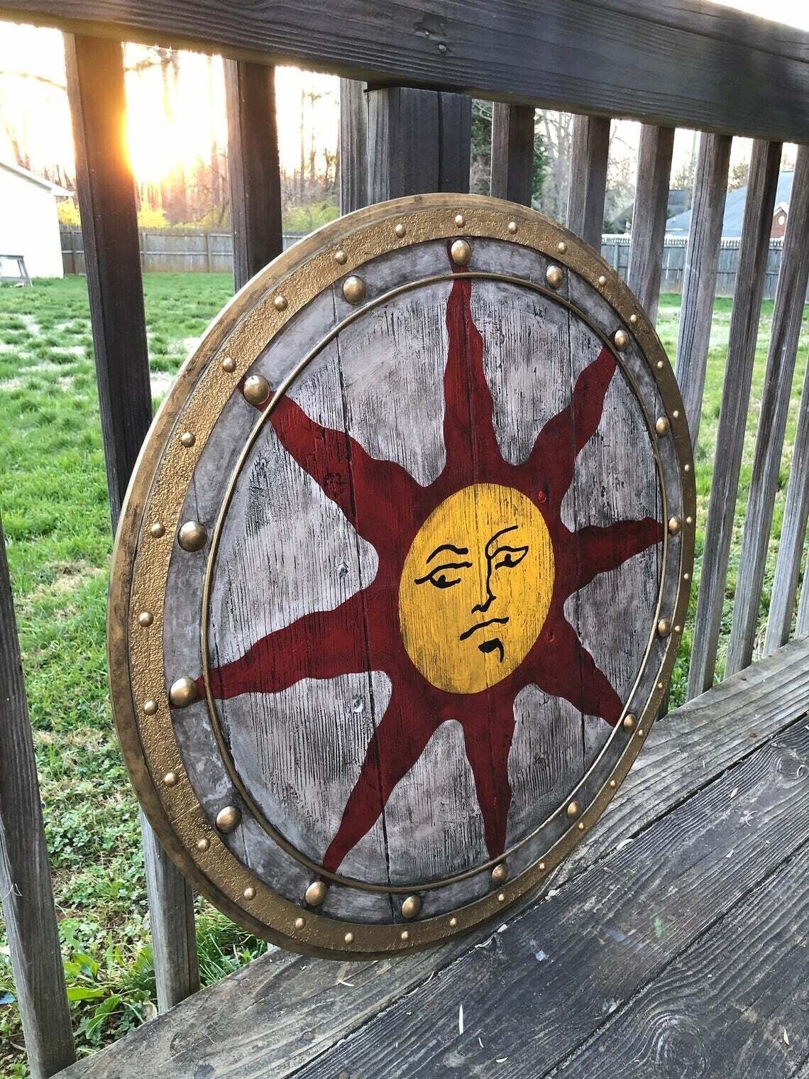 Medieval Sunlight Battleworn Shield Cosplay/Display Decorative Gift Shield