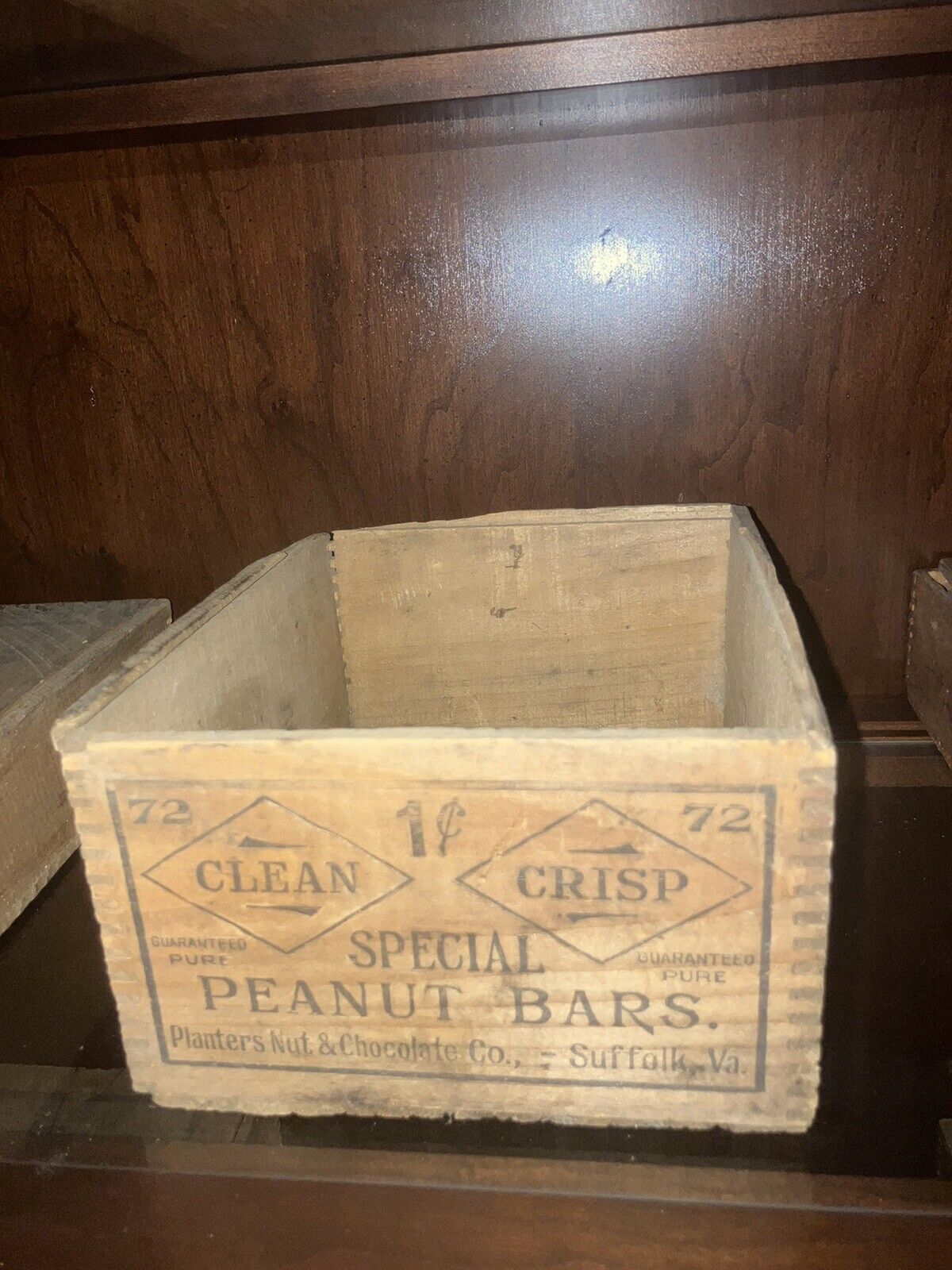 Early Planters Peanut Clean Crisp Peanut Bars Dovetailed Box