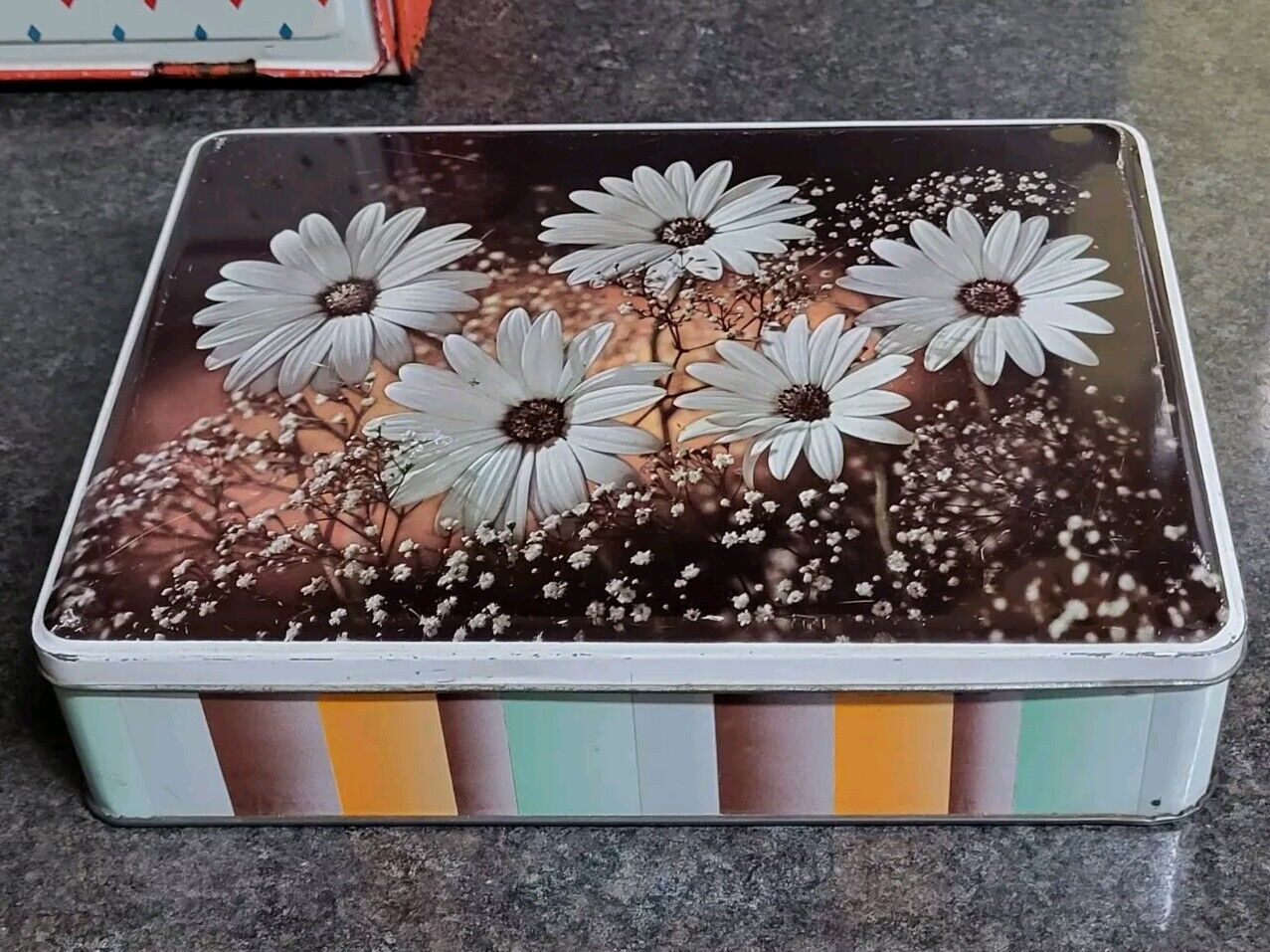 Beautiful Original 1960s Carrs of Carlisle England Biscuit Tin In Excellent Cond
