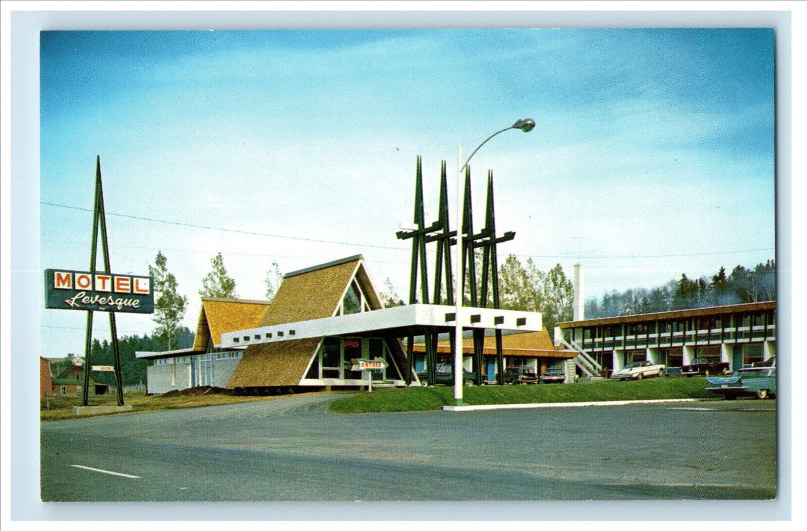 c1960s Motel Levesque Reservation Card, Riviere-du-Loup Quebec Canada Postcard