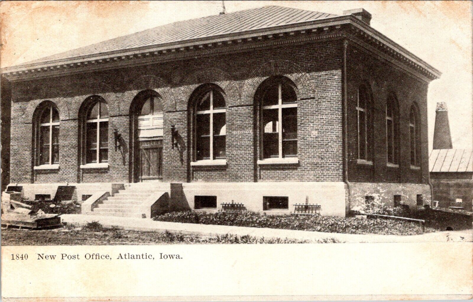 Atlantic, Iowa New US Post Office 1909 Antique Postcard J230