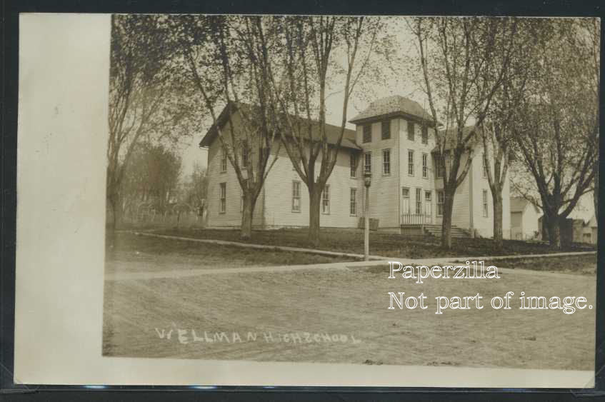 IA IOWA Wellman RPPC C.1908 HIGH SCHOOL & Street View 