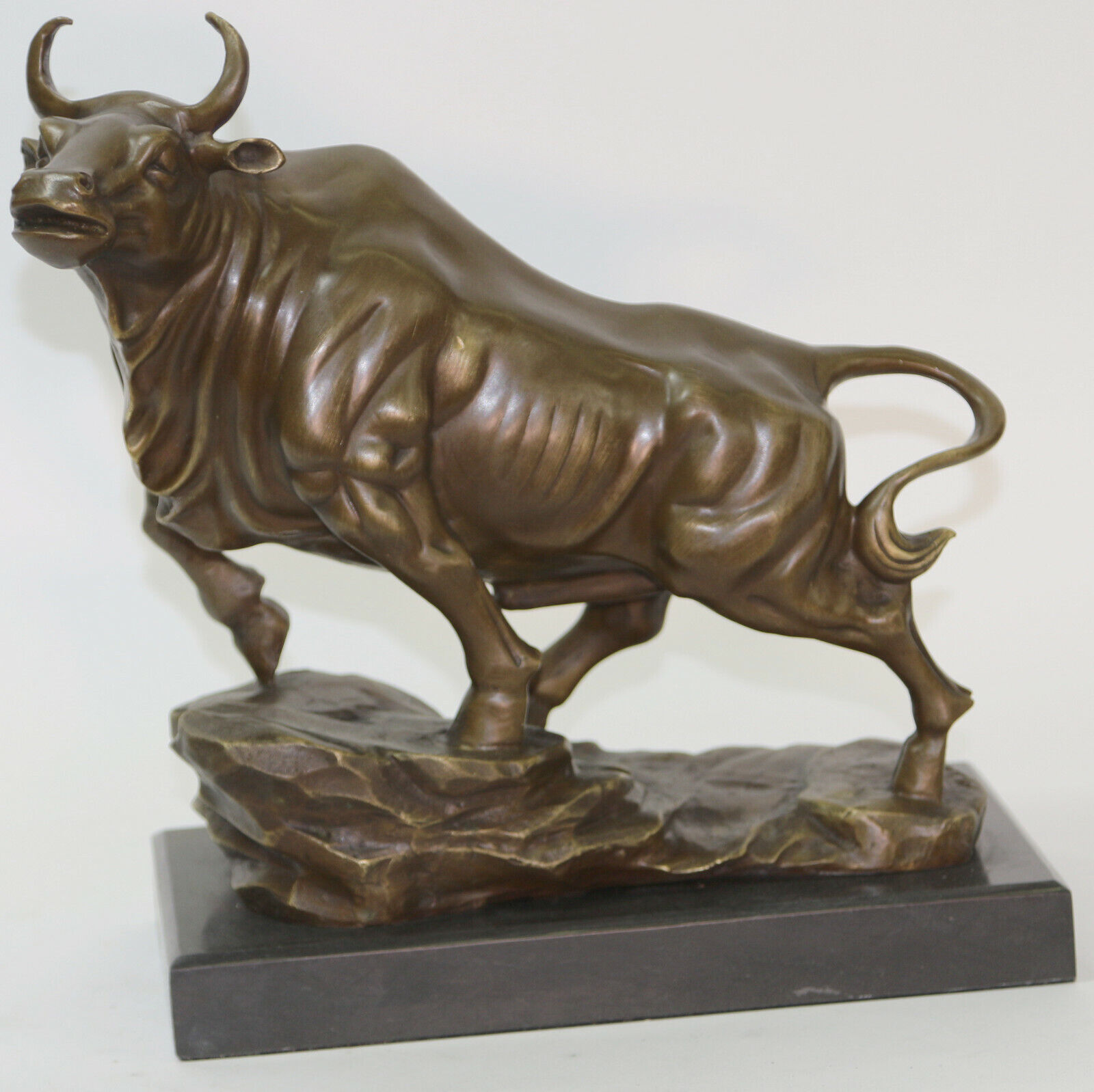 Vintage Signed Original Miguel Lopez Male Bull Bronze Sculpture Statue Decorativ