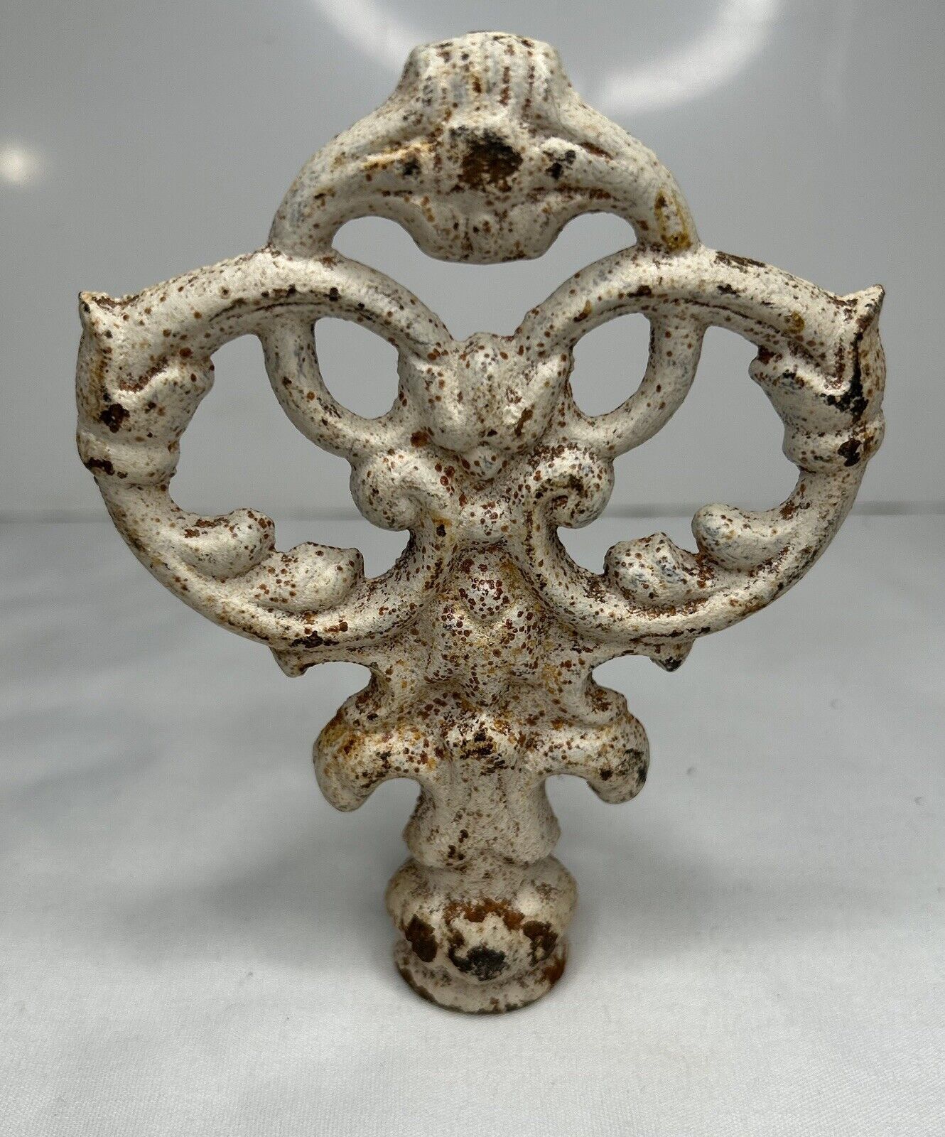 Cast Iron Crown Victorian finial ￼