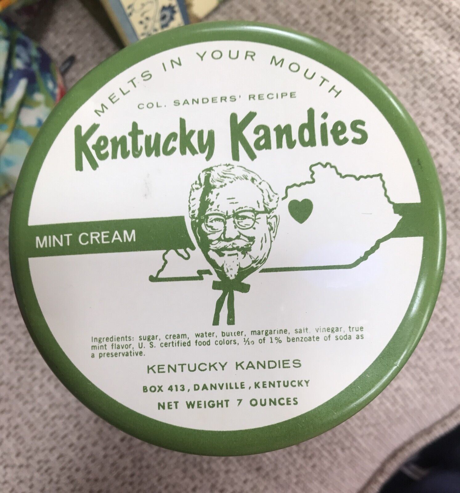 Colonel Sander\'s Recipe Kentucky Kandies empty cylindrical green & cream tin