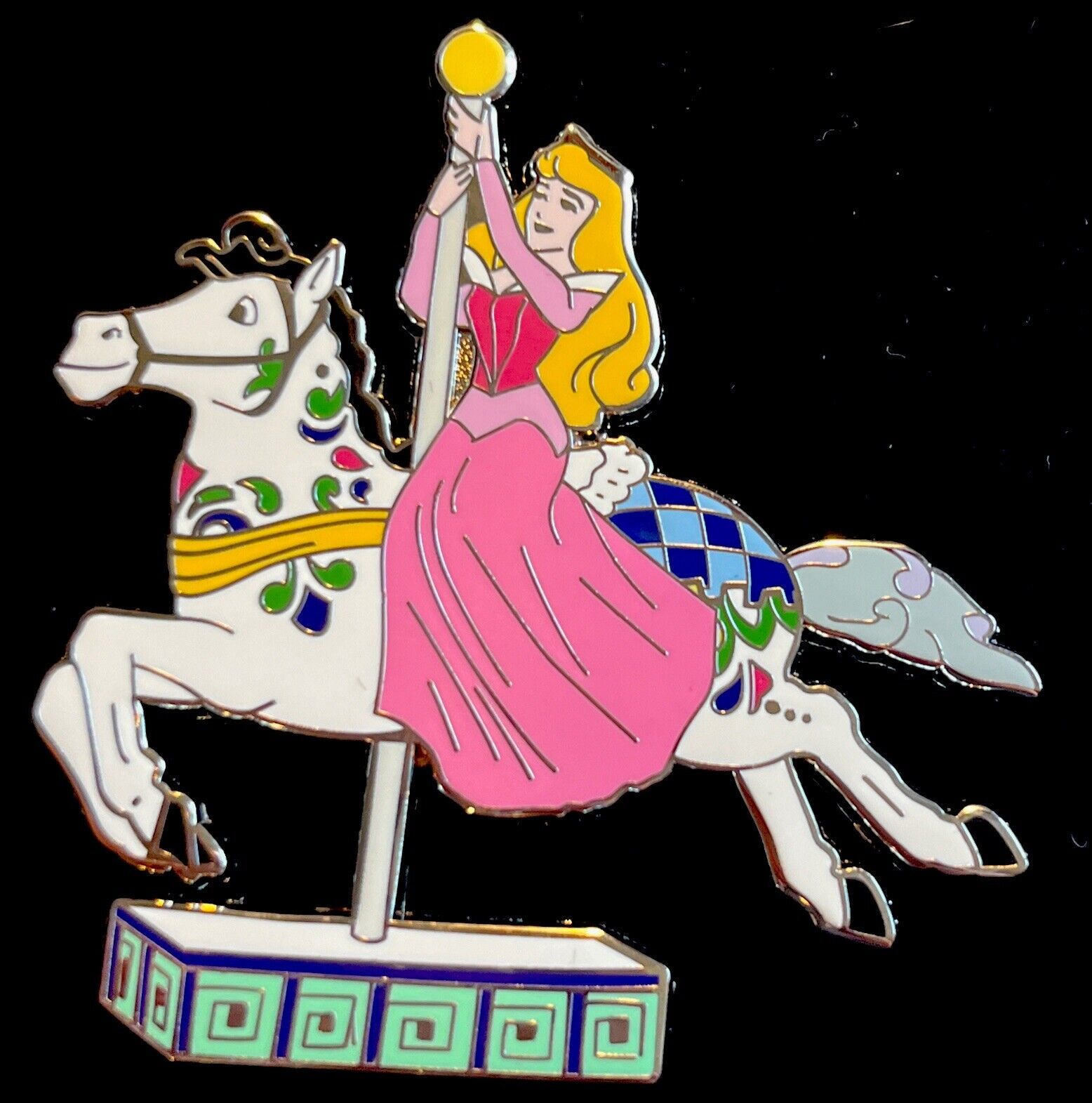 LE 125 RARE AP Disney Shopping Pin Aurora Princess Carousel Sleeping Beauty NIP