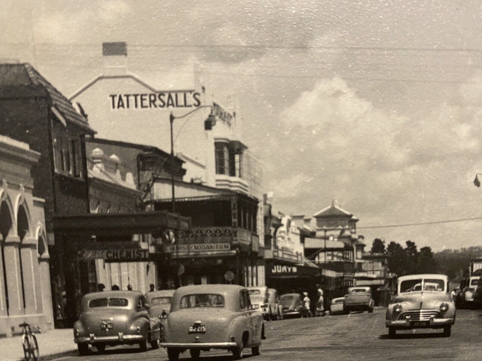 ORIGINAL 1950s COUNTRY QLD CITY MAIN STREET HISTORIC TATTERSALLS PHOTO EJ BARR