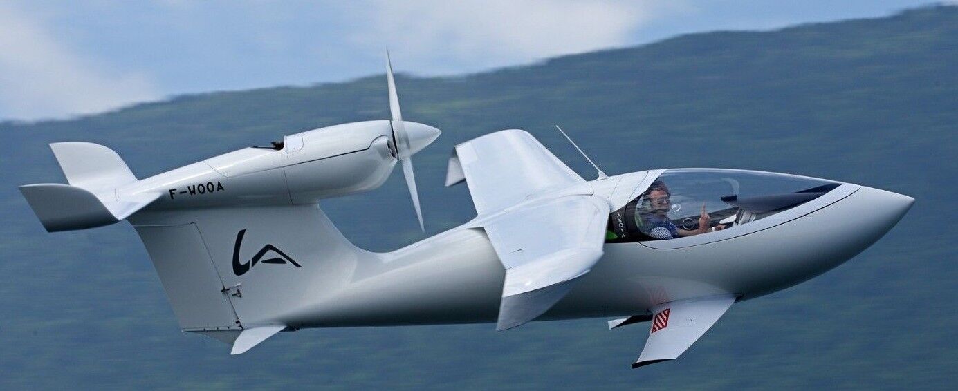 LISA Akoya Light Amphibious Airplane Wood Model Replica Small 