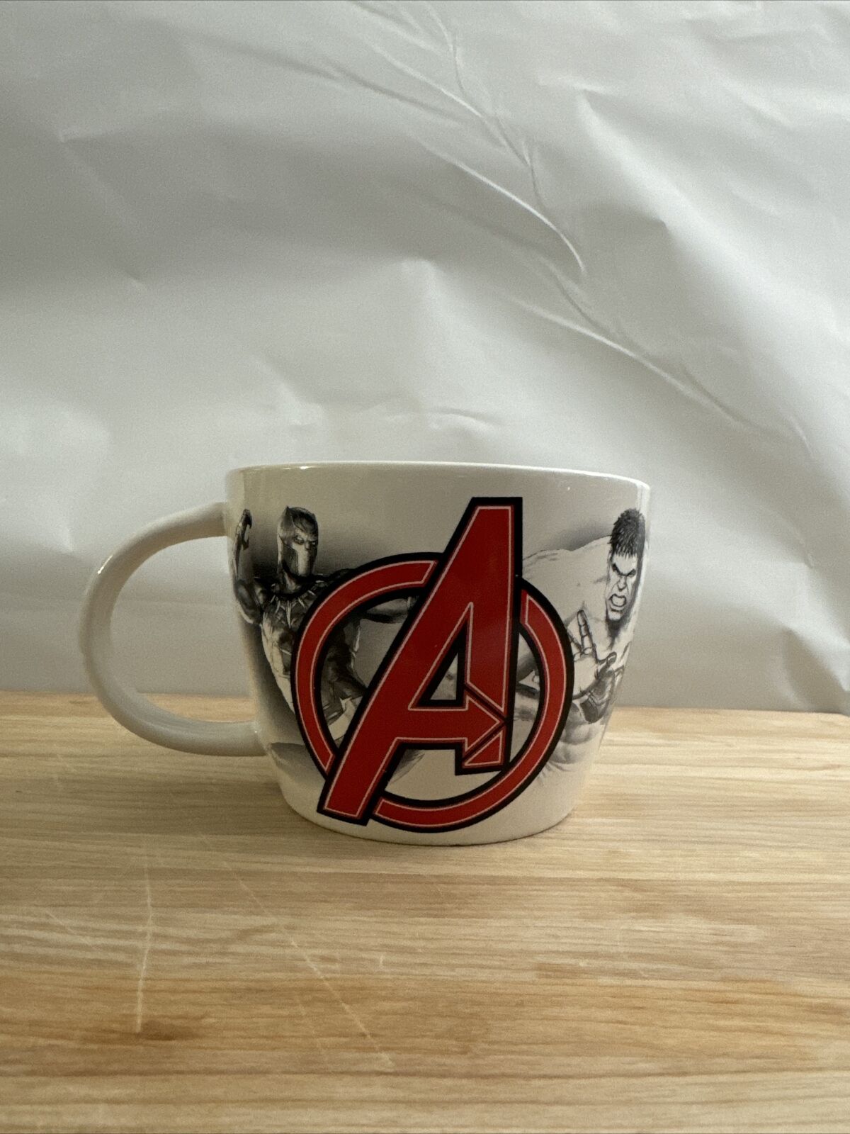 Marvel Comics Avengers HUGE 24oz Mug Cup Coffee Soup Zak Designs
