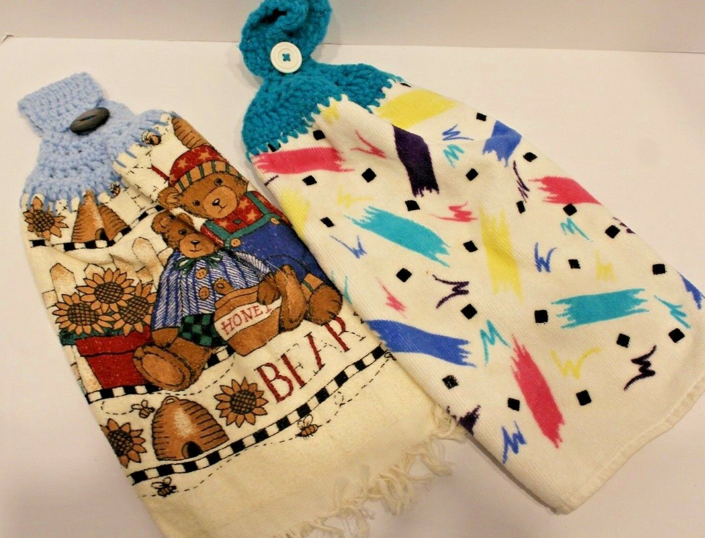 Vintage Towels 80\'s Terry Cloth Fringe Crochet Hanging Franco Bears Paint Splash