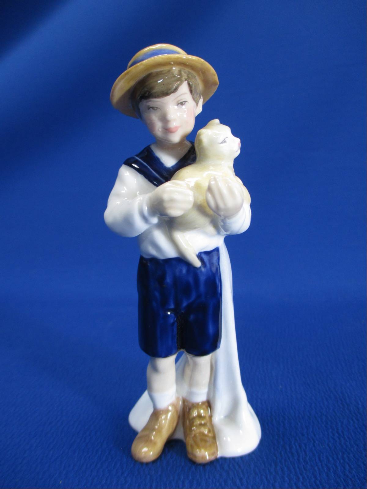 ROYAL DOULTON SPECIAL FRIEND #3607 BOY IN SAILOR SUIT WITH HIS CAT