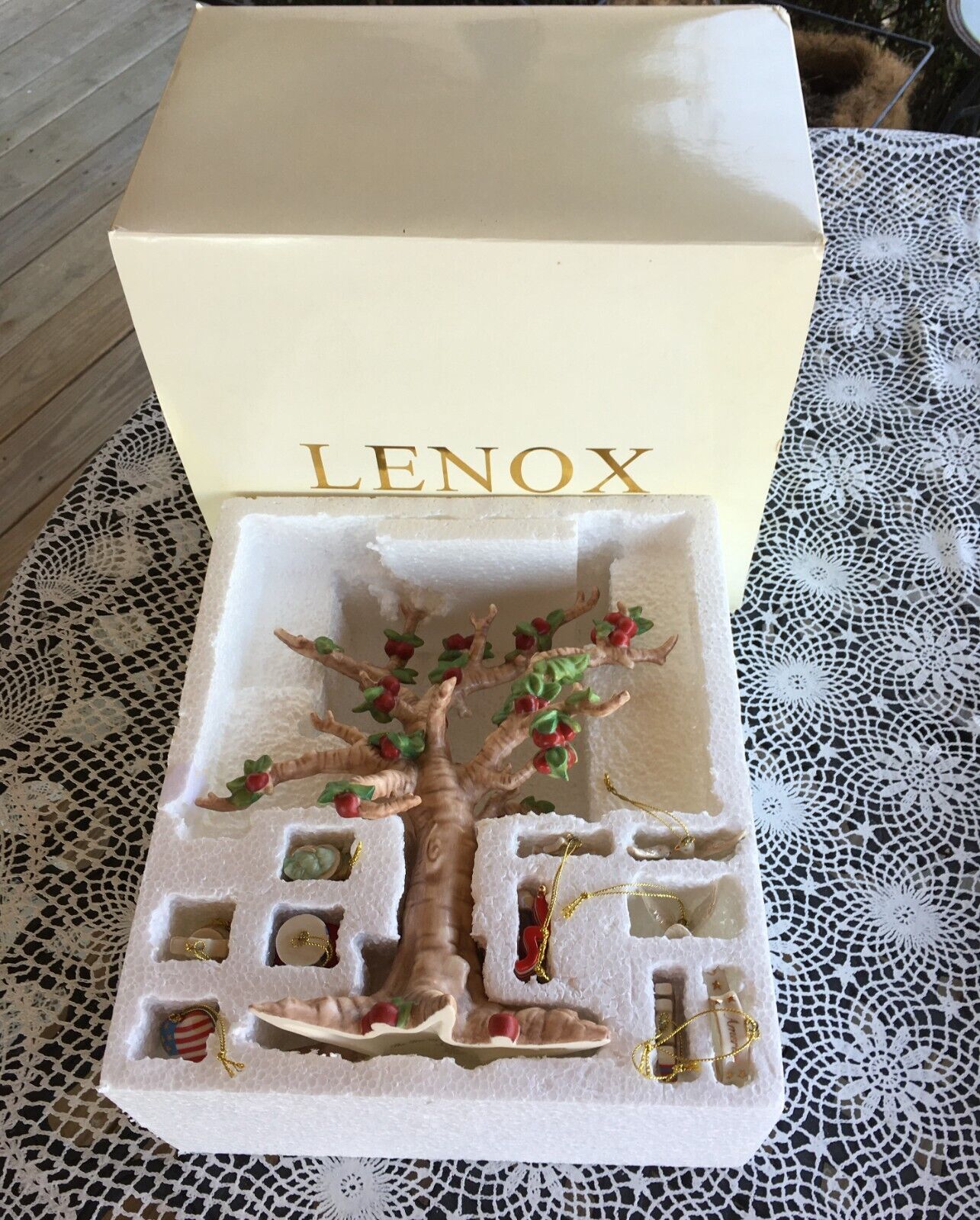 LENOX TREE OF INDEPENDENCE-10 MINIATURE ORNAMENTS-PATRIOTIC-FOURTH OF JULY-MINI