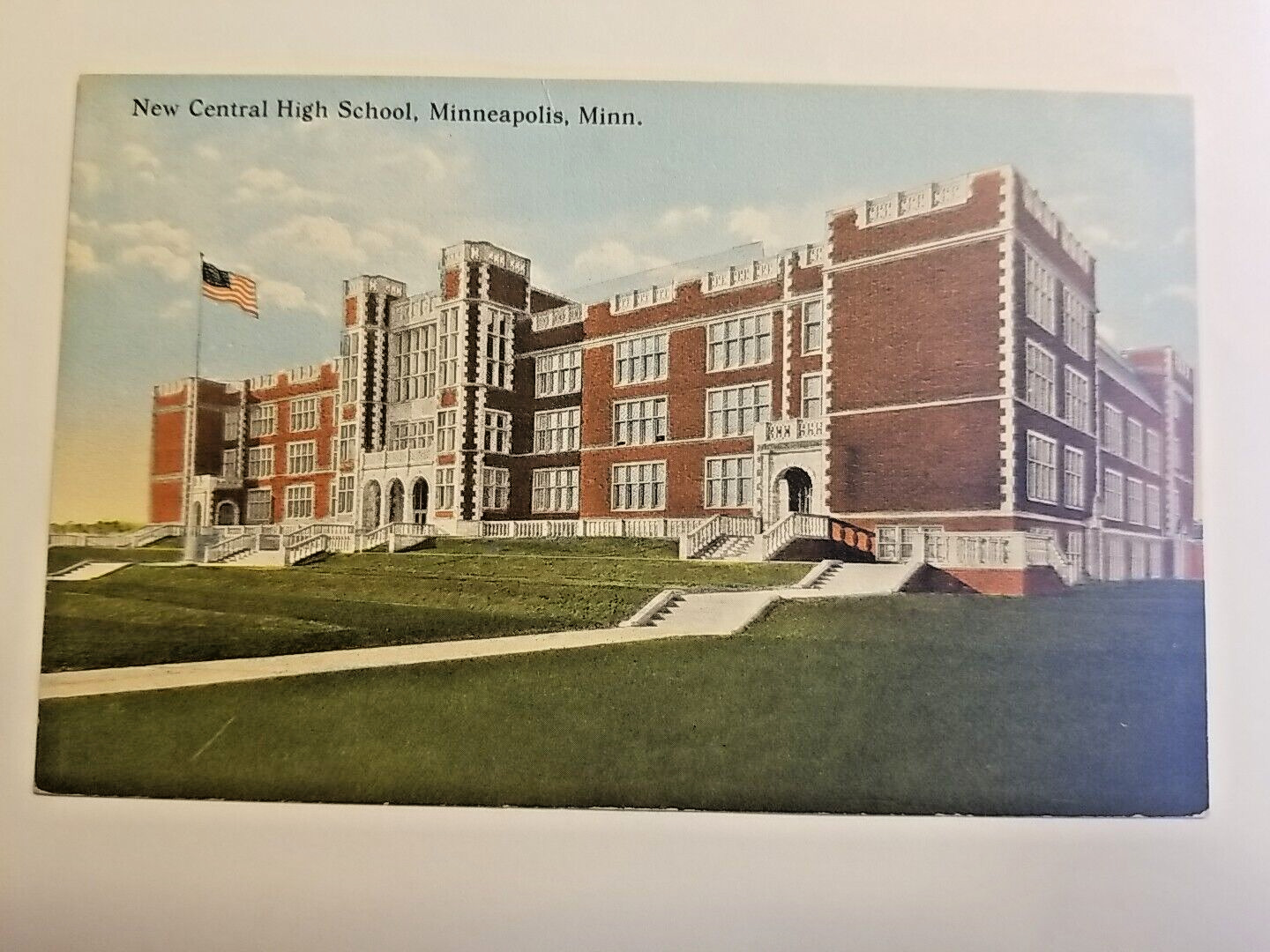 Postcard  Vintage New Central High School Minneapolis Minn A37